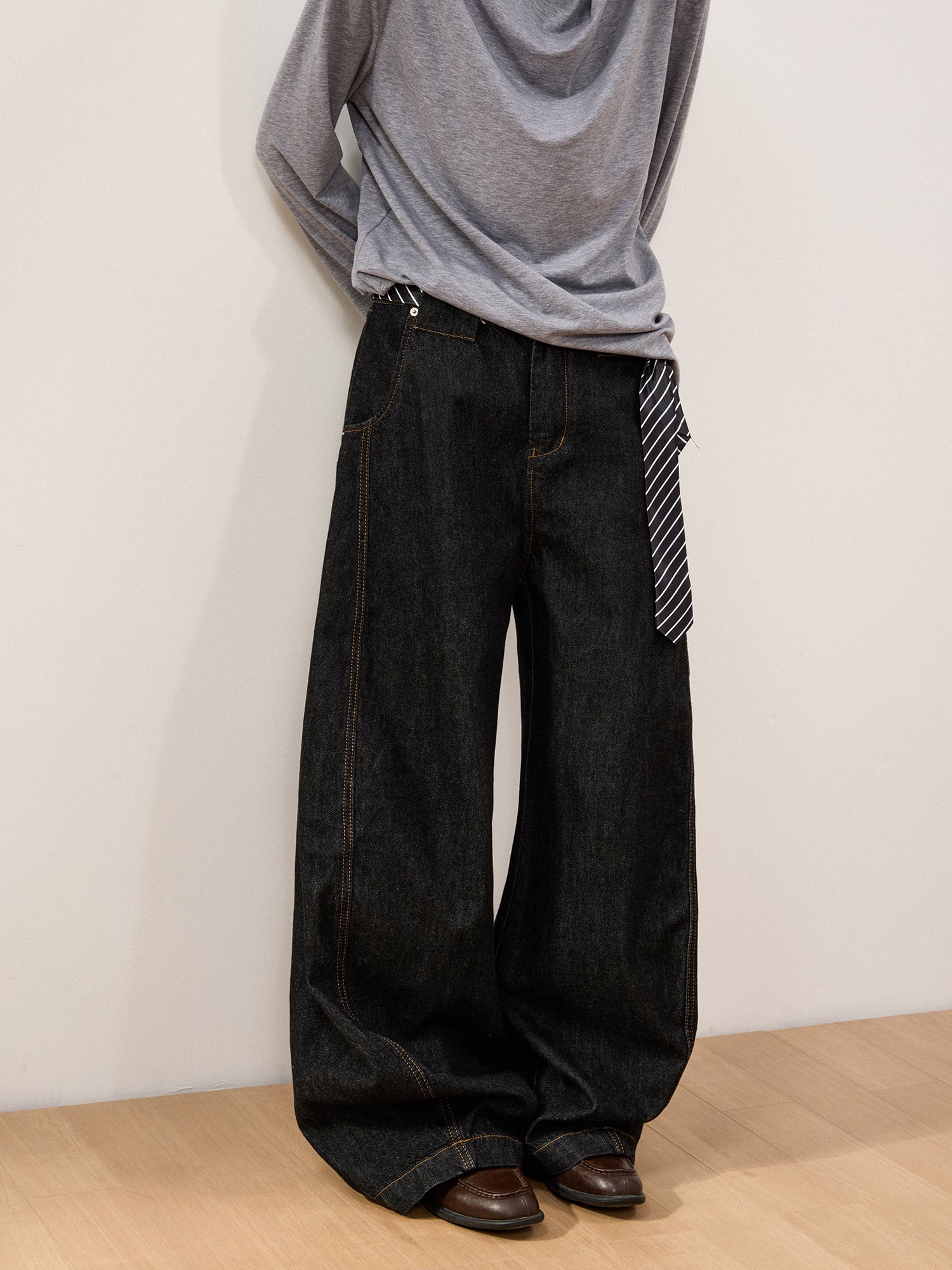 Men's Baggy Wide-Legged Black Jeans