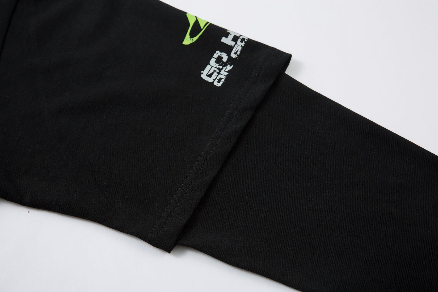 Street Slogan Design | Graphic Sweatshirt - Santo