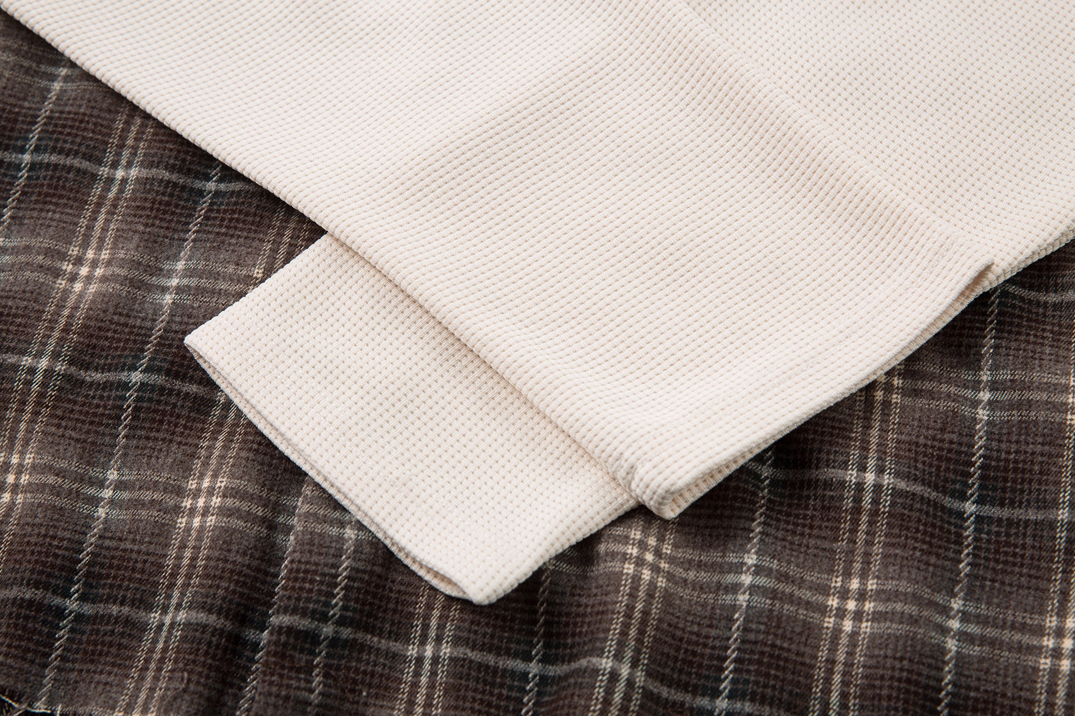Vintage Plaid Contrast | Layered Sweatshirt - Santo