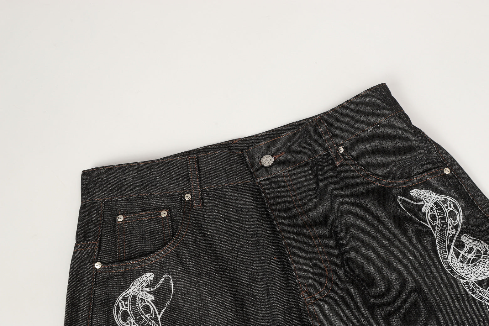 Snake Embroidery | Denim Jeans - Santo