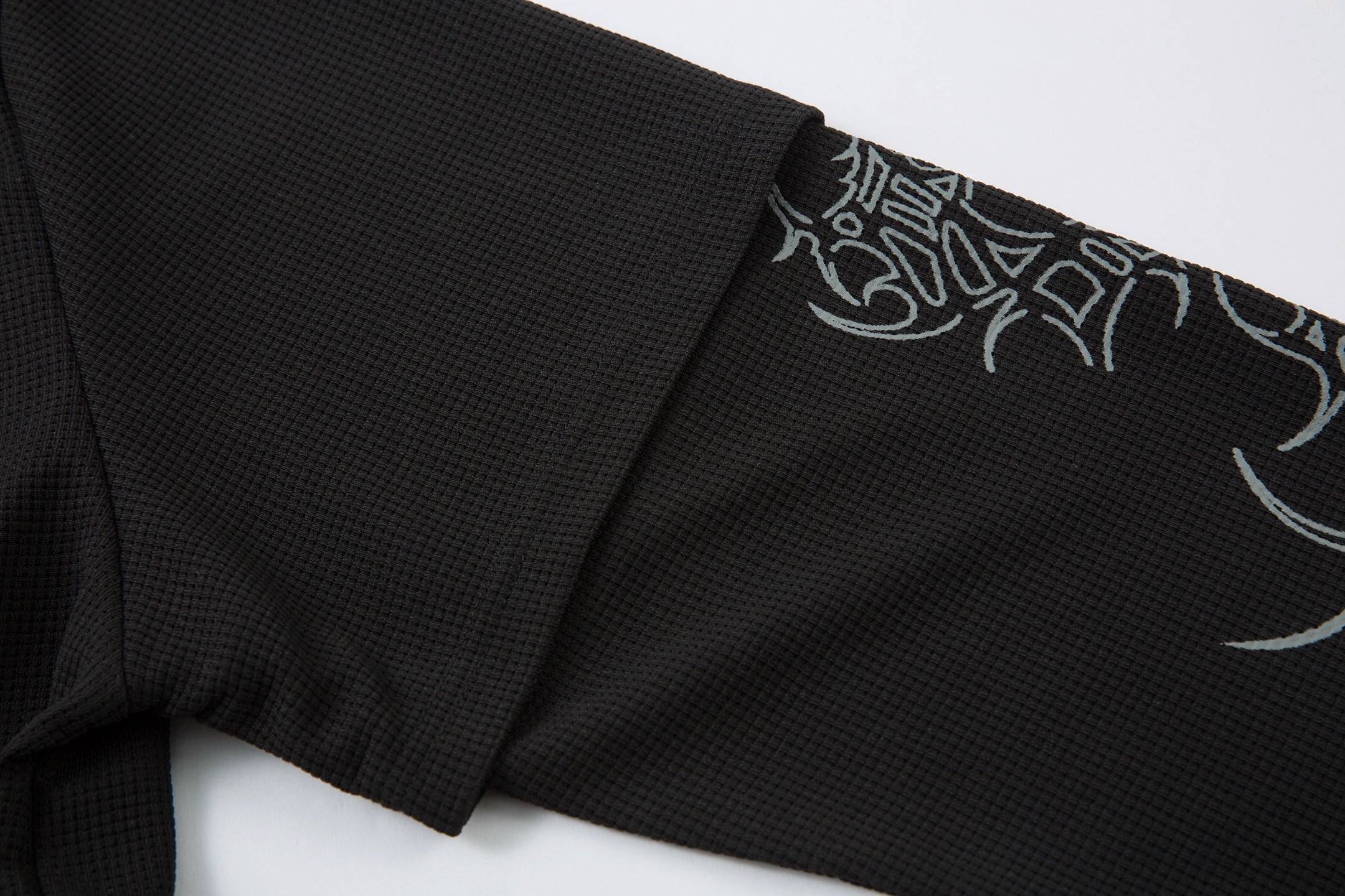 Dark Verse Graphic | Layered Sweatshirt - Santo