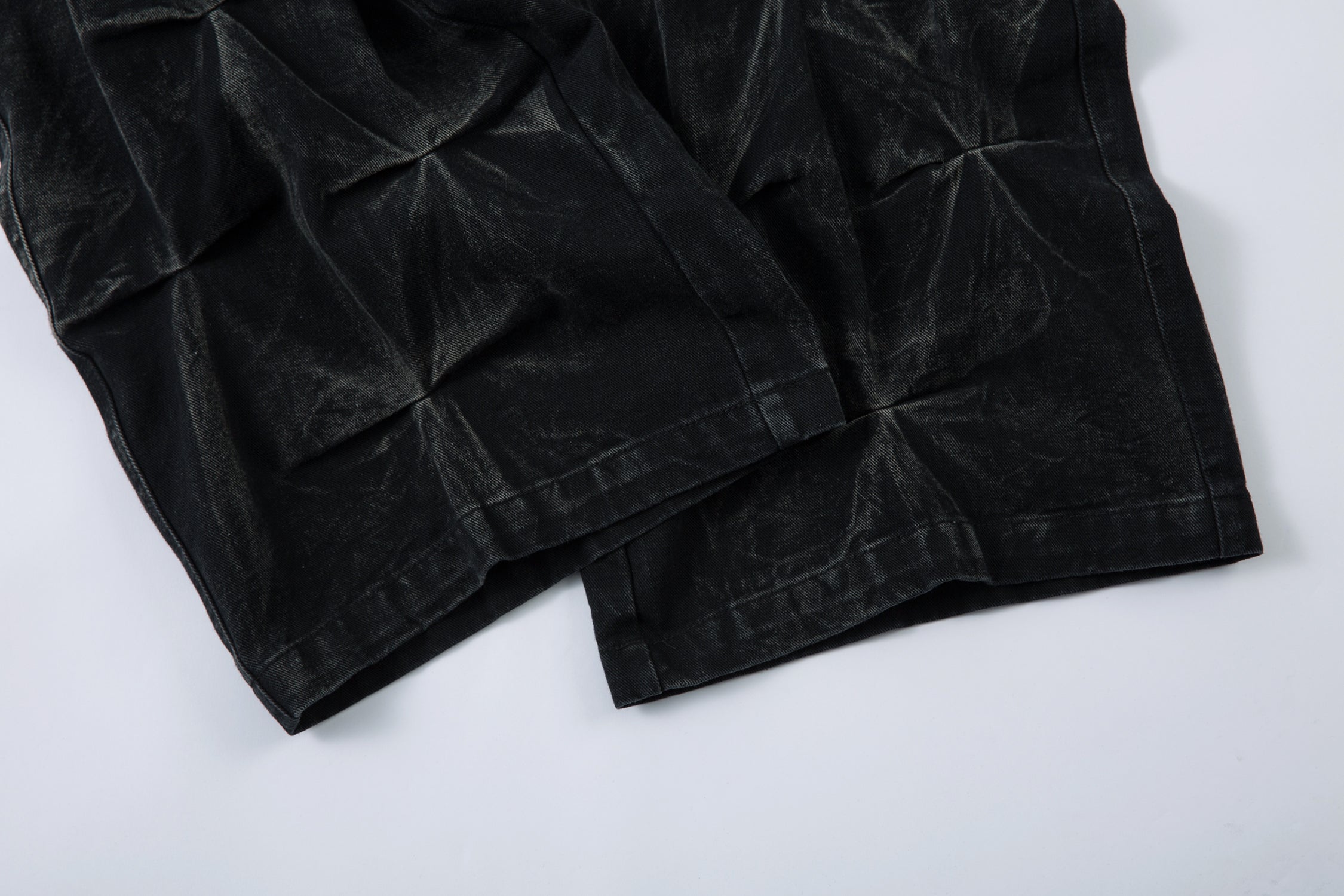 Washed Distressed Pleated | Baggy Jeans