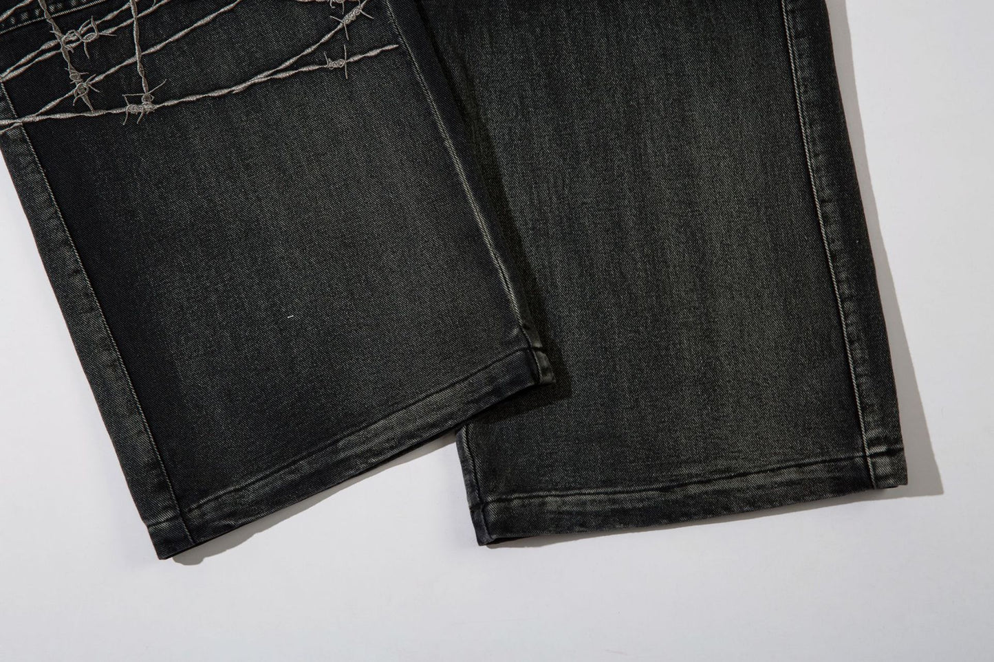 Barbed Wire Print | Baggy Jeans - Santo