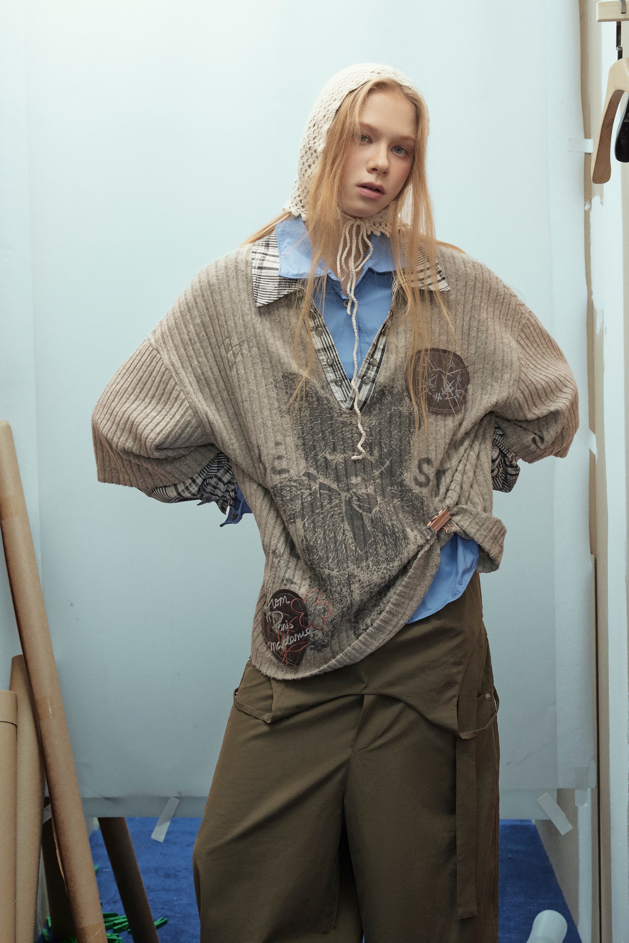 Vintage Plaid Teddy | V-Neck Sweatshirt - Santo