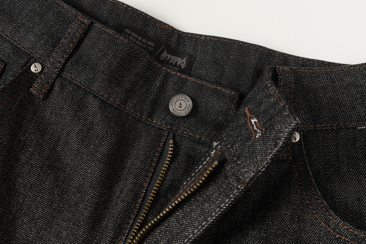 Snake Embroidery | Denim Jeans - Santo