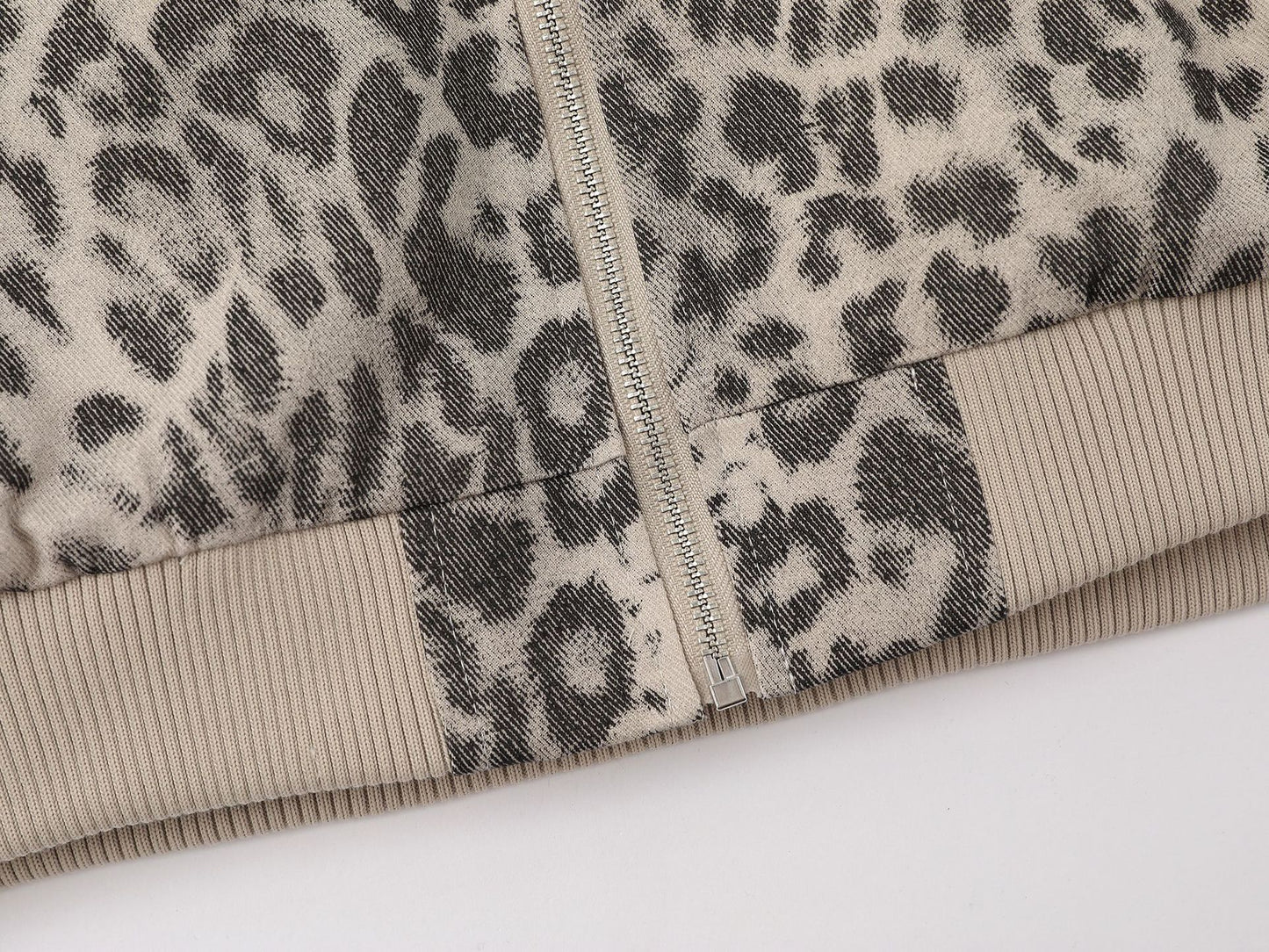 Giacca in maglia ignifuga e a gradiente di fuoco