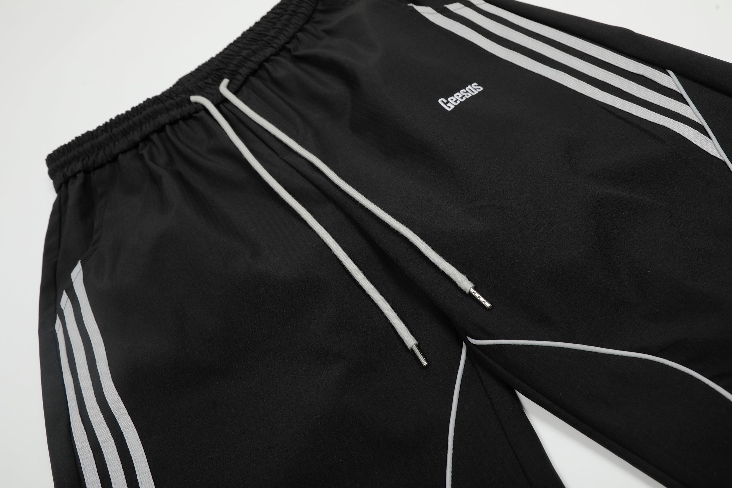 Stripe Panel | Sport Shorts - Santo