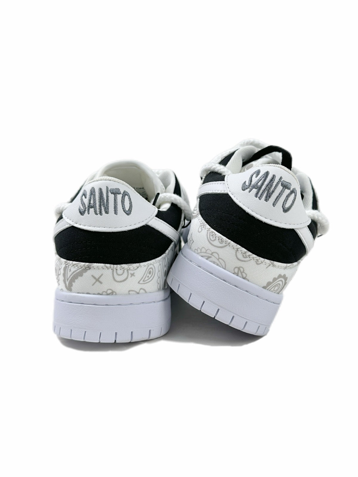 Swoop | Black and White Sneakers - Santo