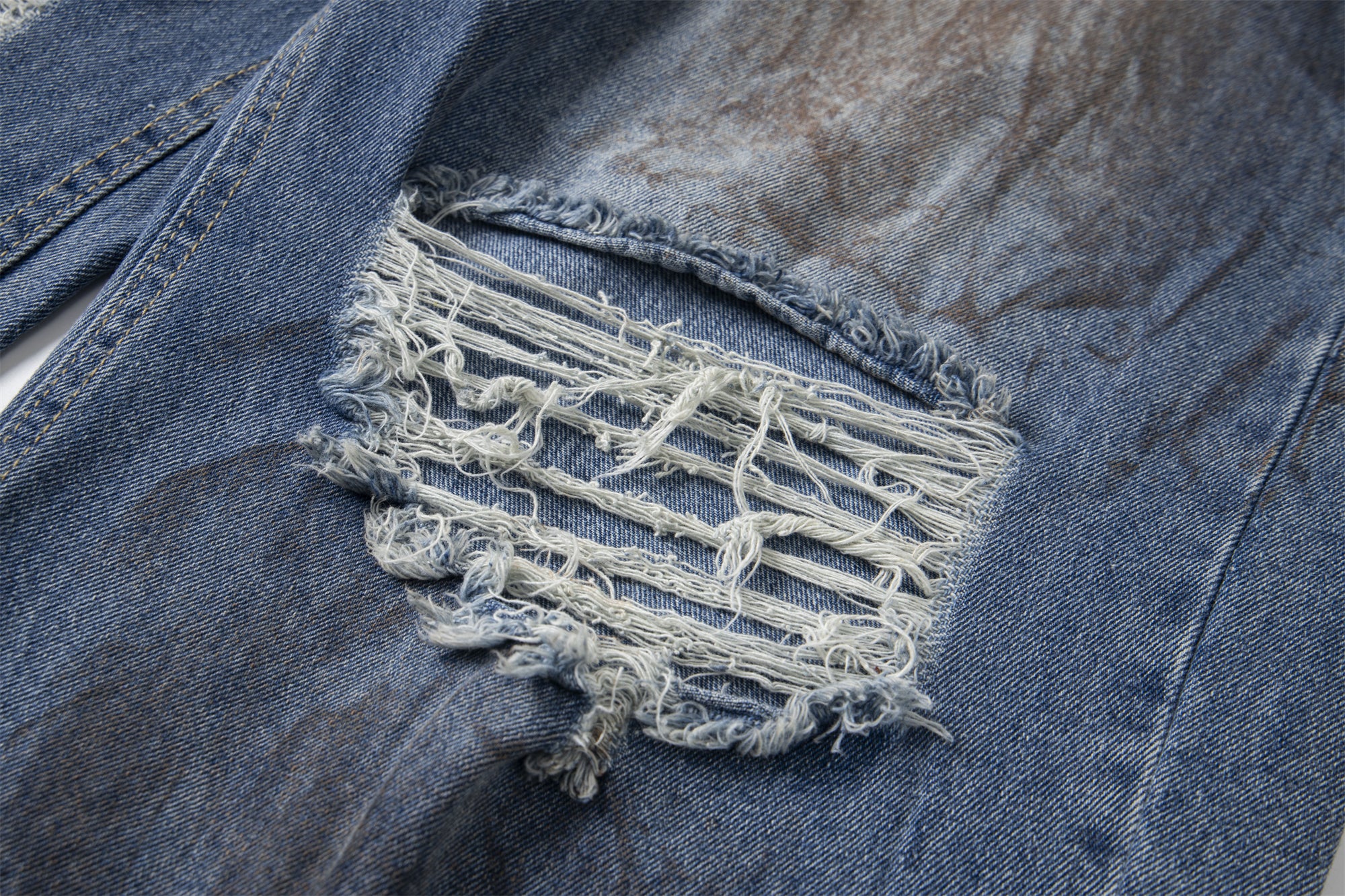 Destroyed Dirty Wash | Denim Jeans - Santo