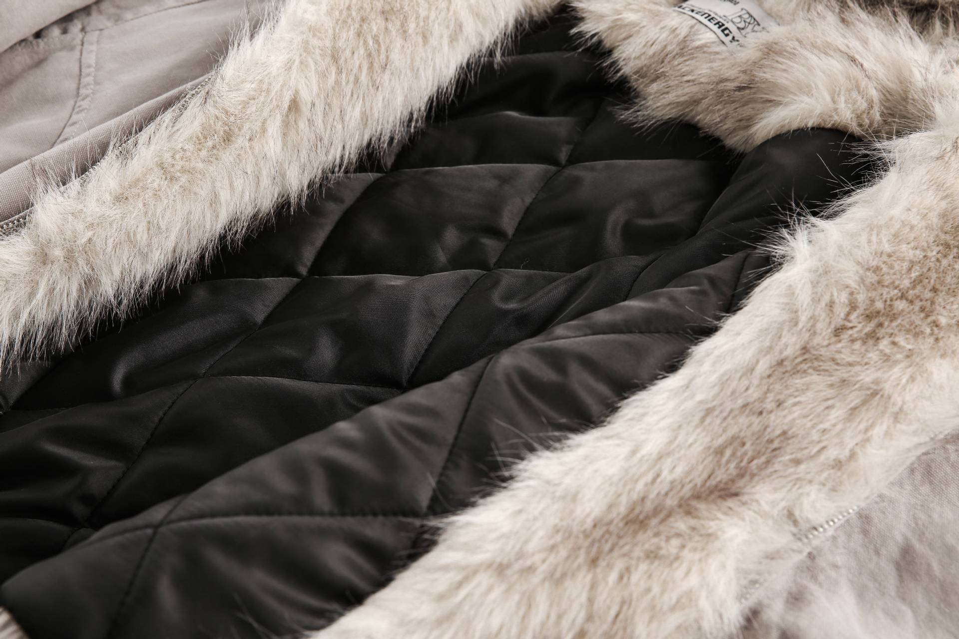 Spliced Fur | Hooded Quilted Jacket - Santo