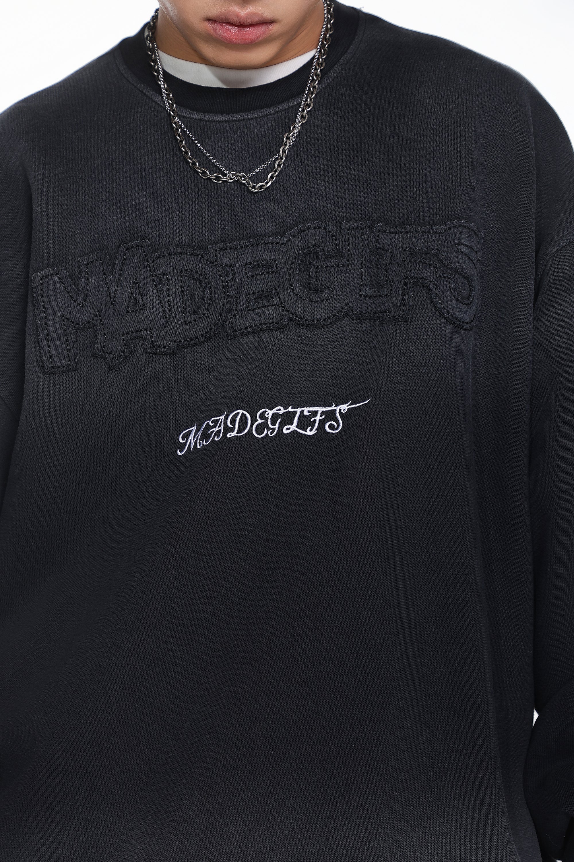 Embroidered Graphic Gradient | Casual Sweatshirt - Santo