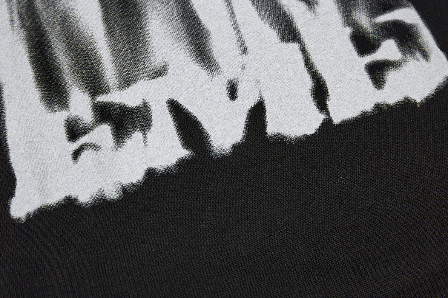 MADE | Graphic T-shirt - Santo