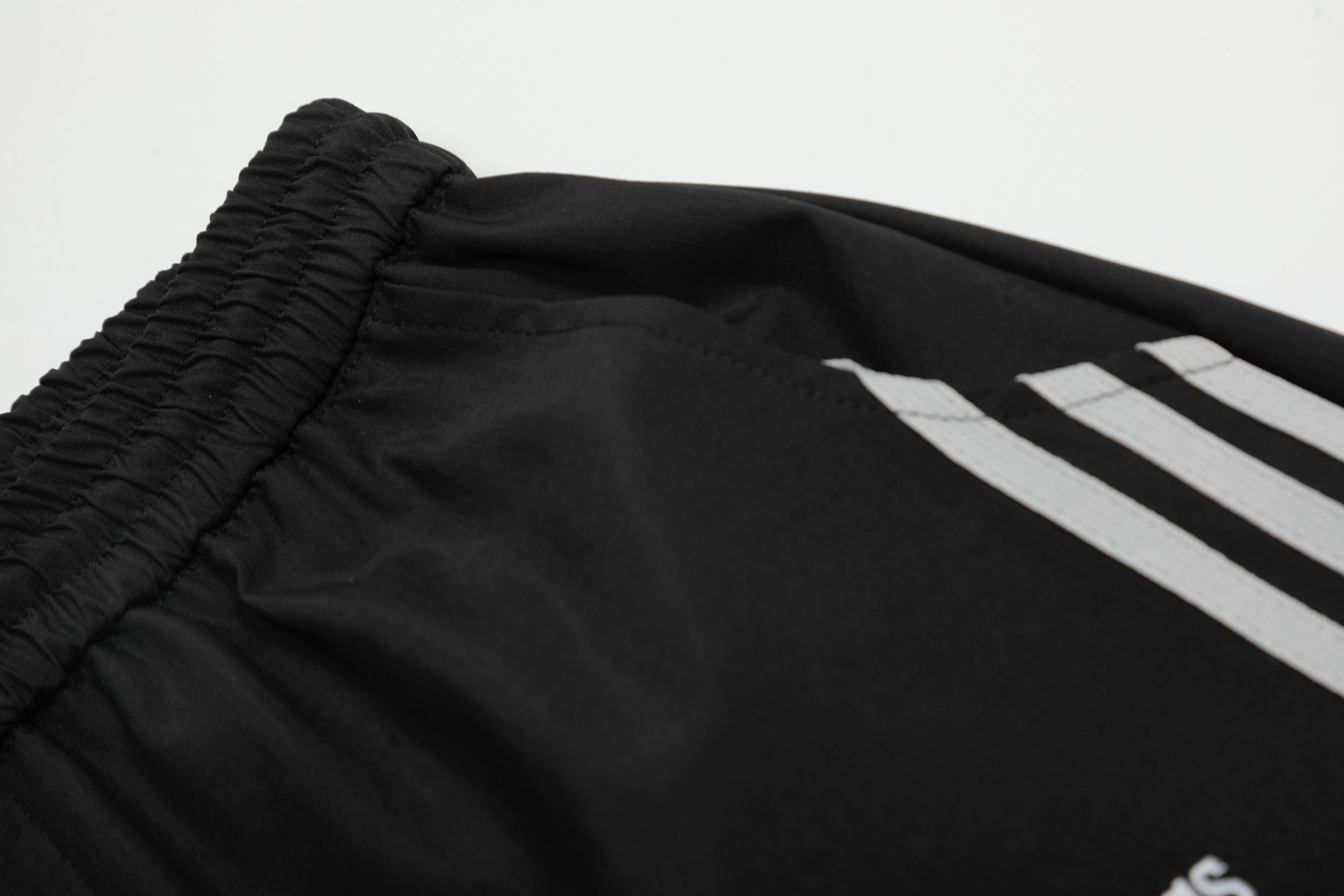 Stripe Panel | Sport Shorts - Santo