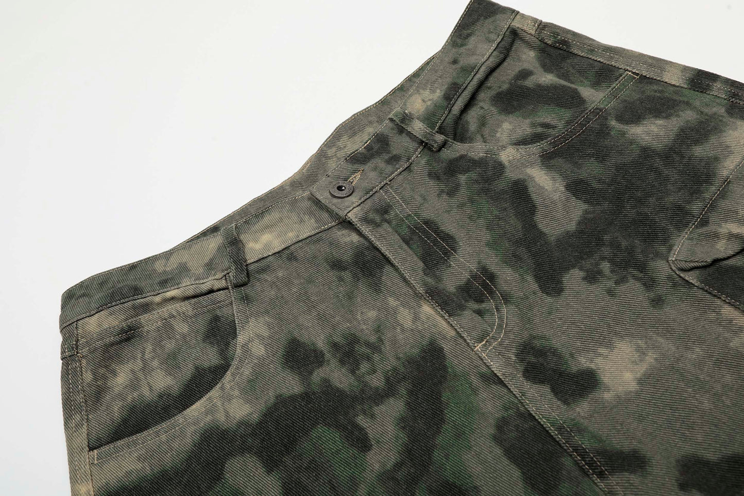 Camo-Print Baggy Cargo Jorts - Santo