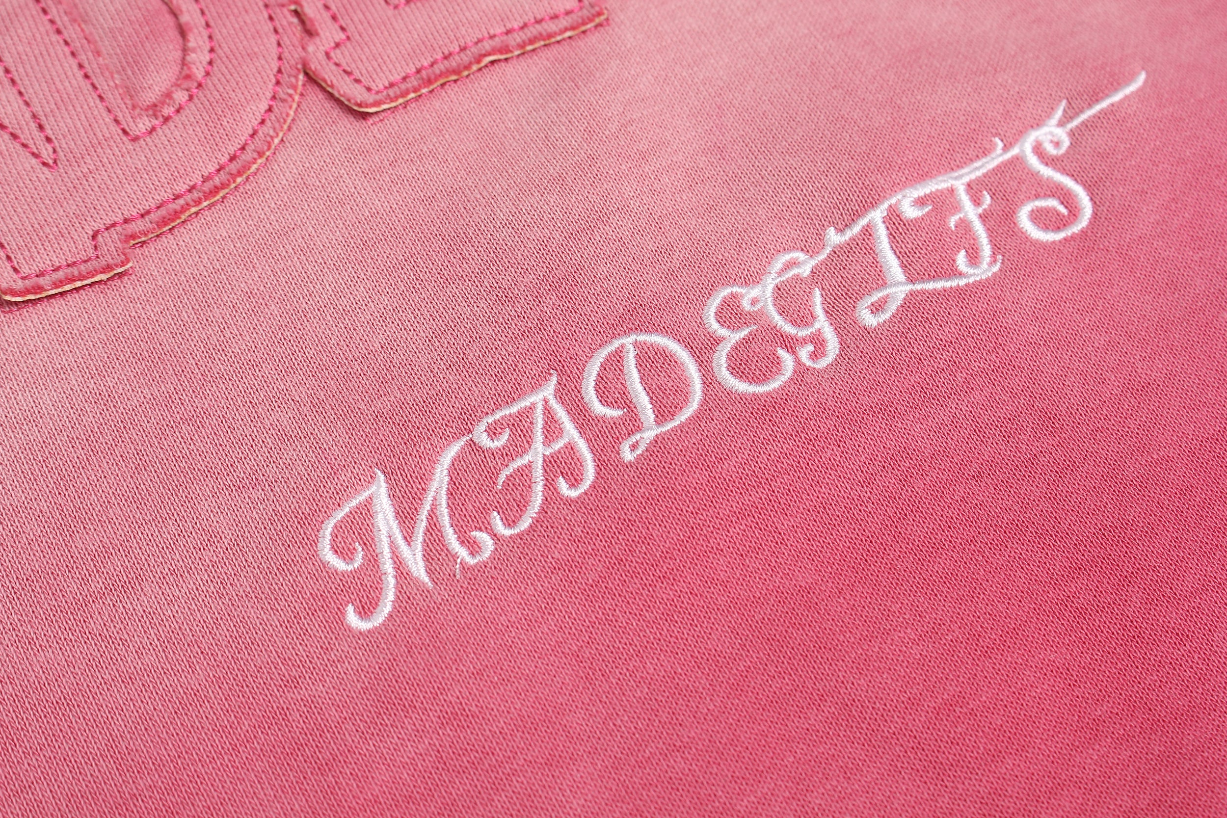 Embroidered Graphic Gradient | Casual Sweatshirt - Santo