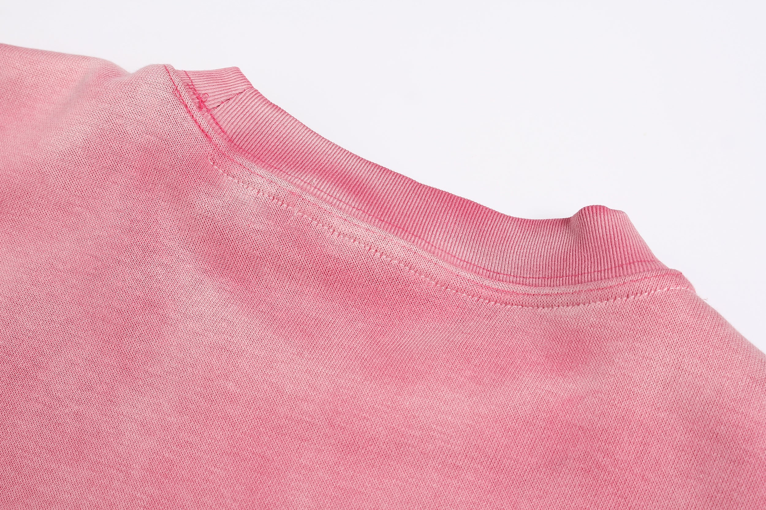 Embroidered Graphic Gradient | Casual Sweatshirt - Santo