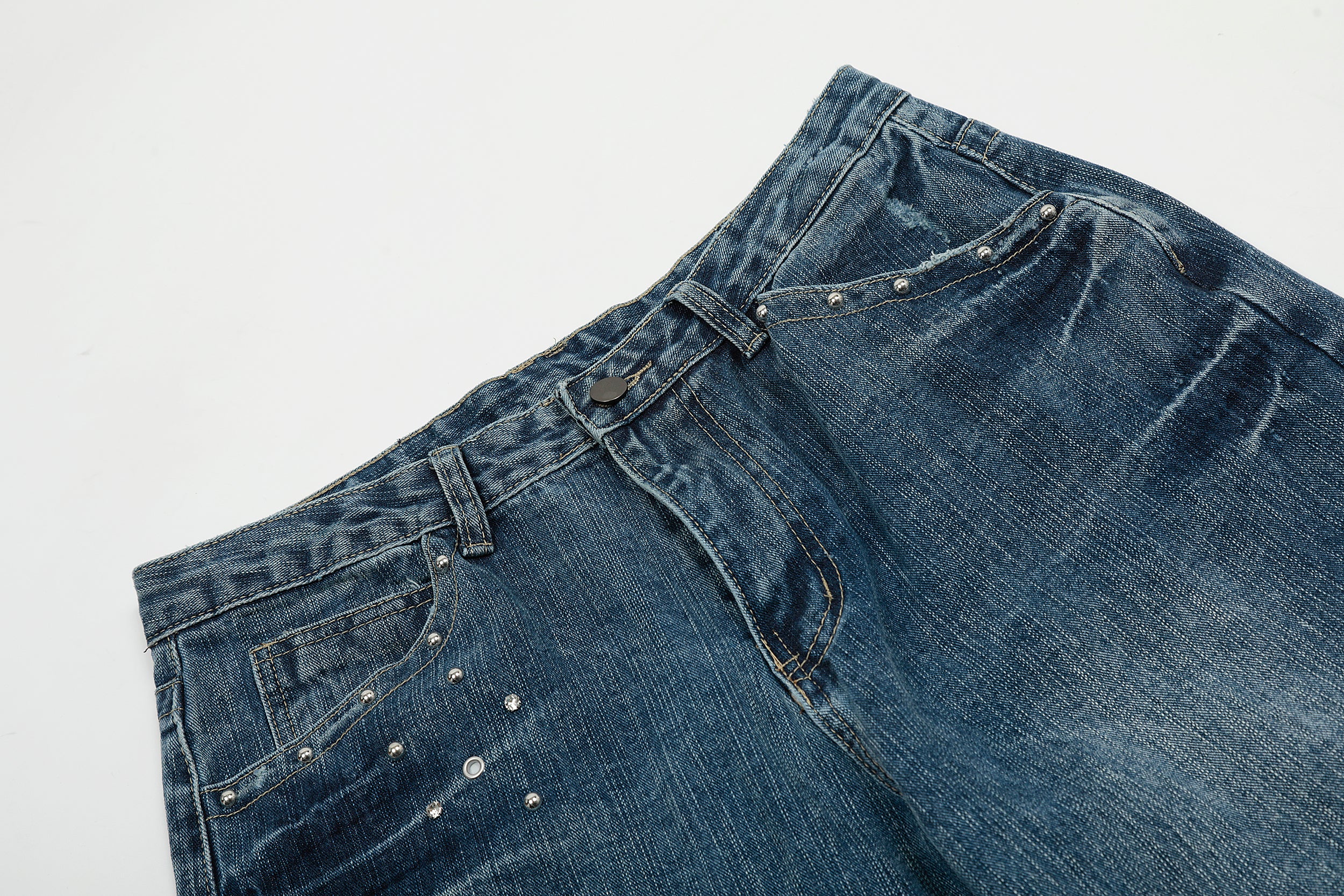 Studded Vintage Denim | Straight Jeans - Santo