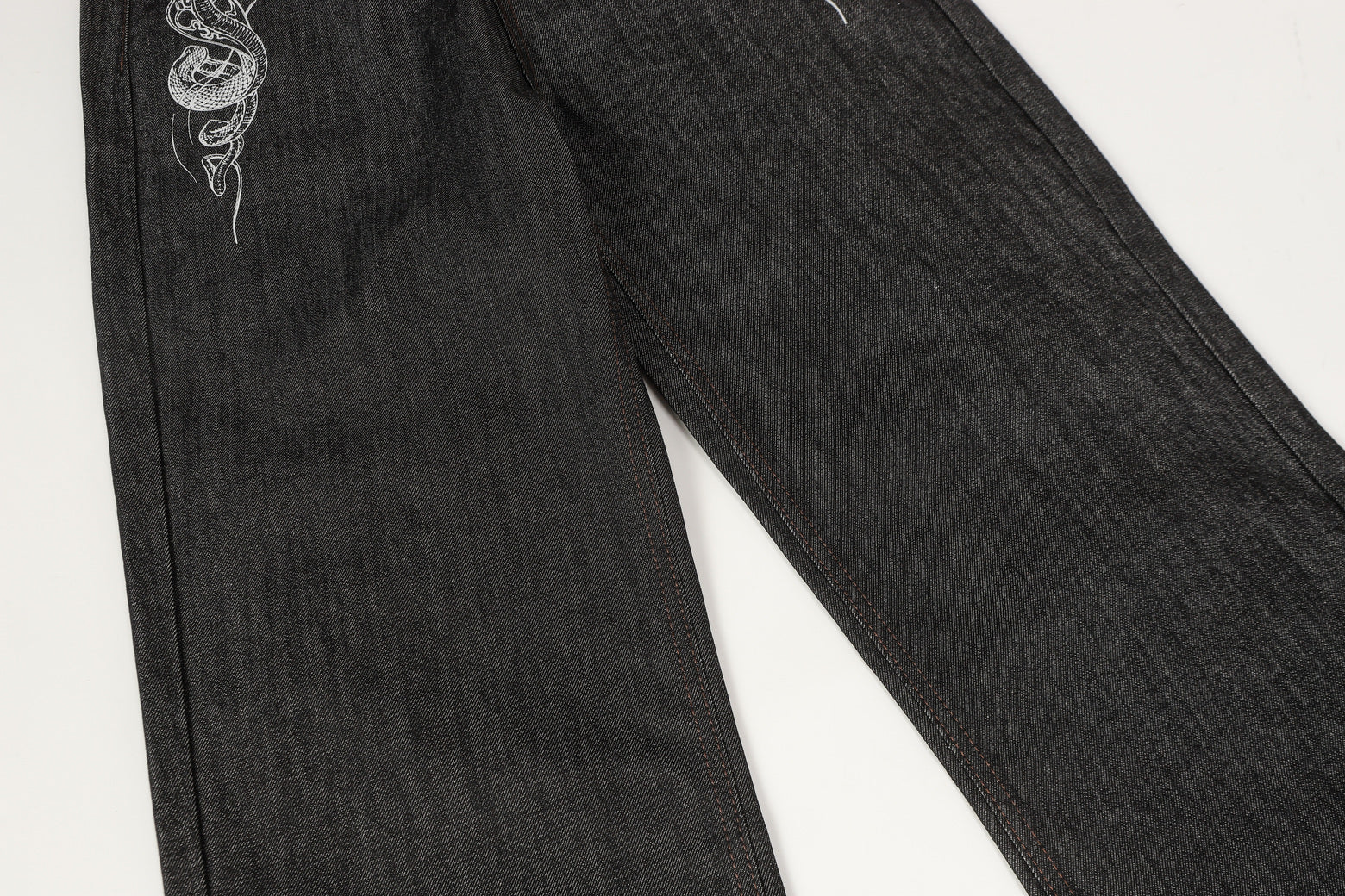 Snake Embroidery | Denim Jeans - Santo
