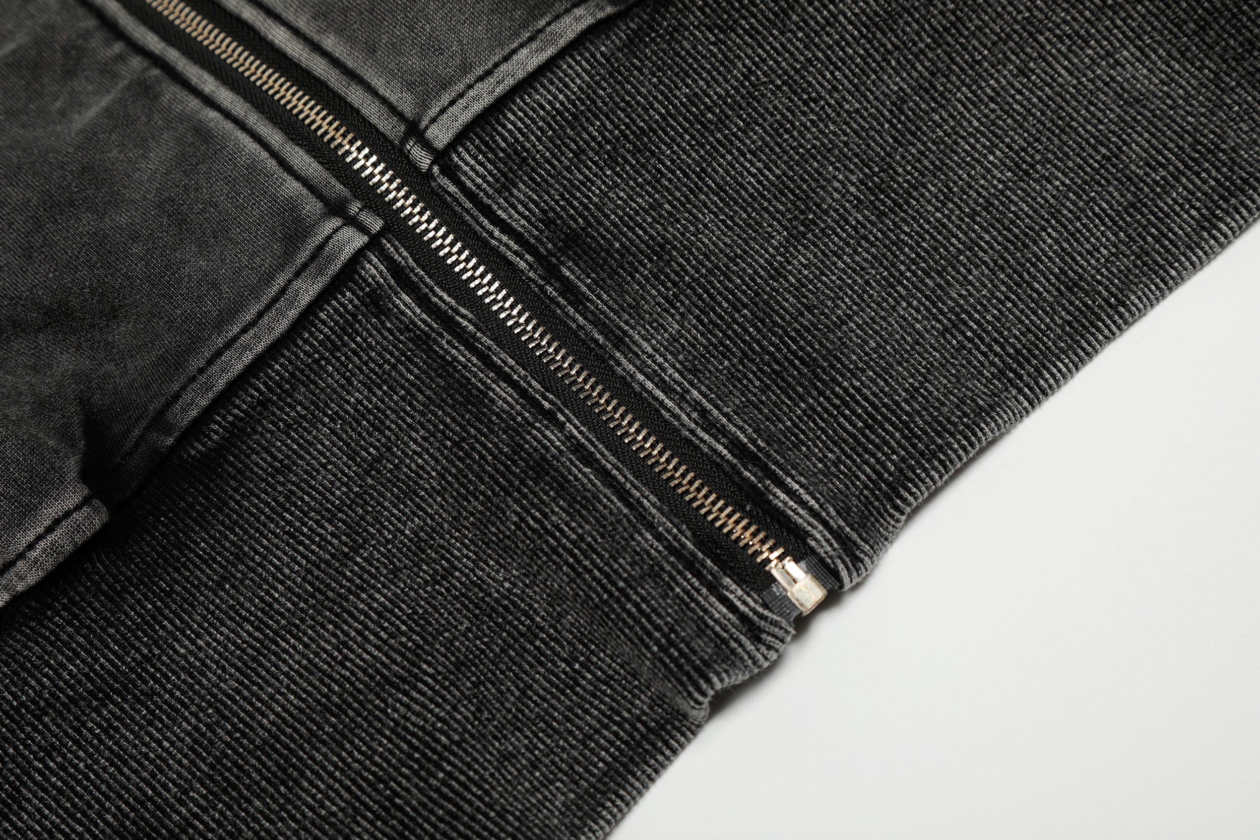 TIE SHADE | Ombre Button Shirt with Clip-on Tie