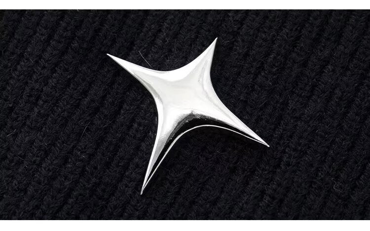 Shining Star | Modern Metallic Accent Sweater - Santo