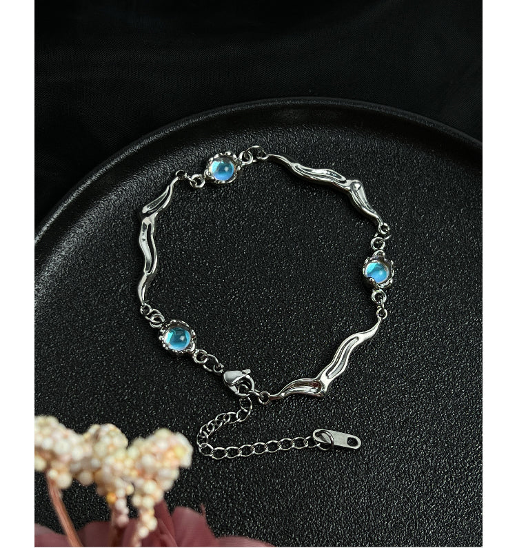 'Moon' Bracelet - Santo