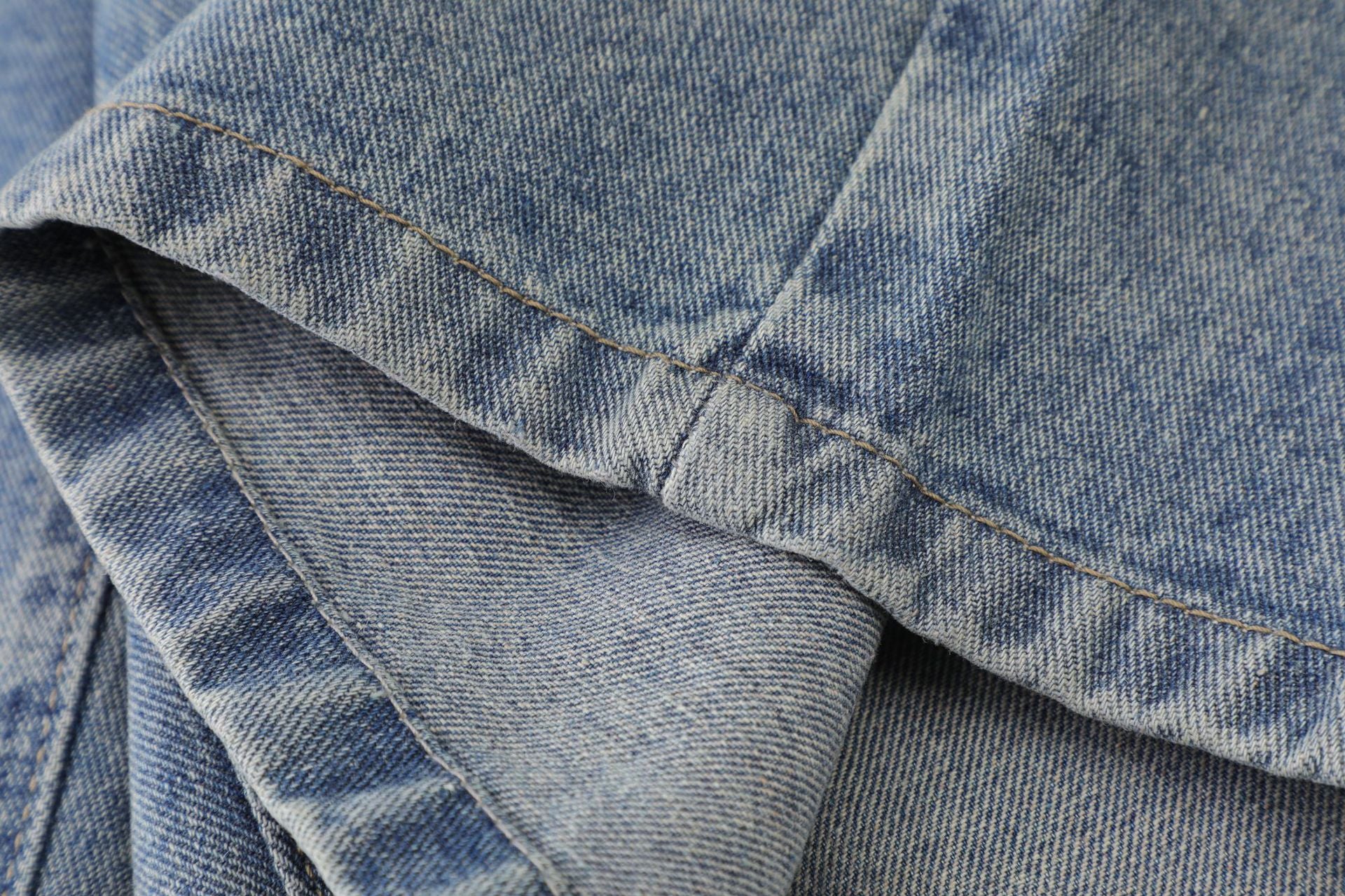 Light Wash | Vintage Ripped Baggy Jorts - Santo