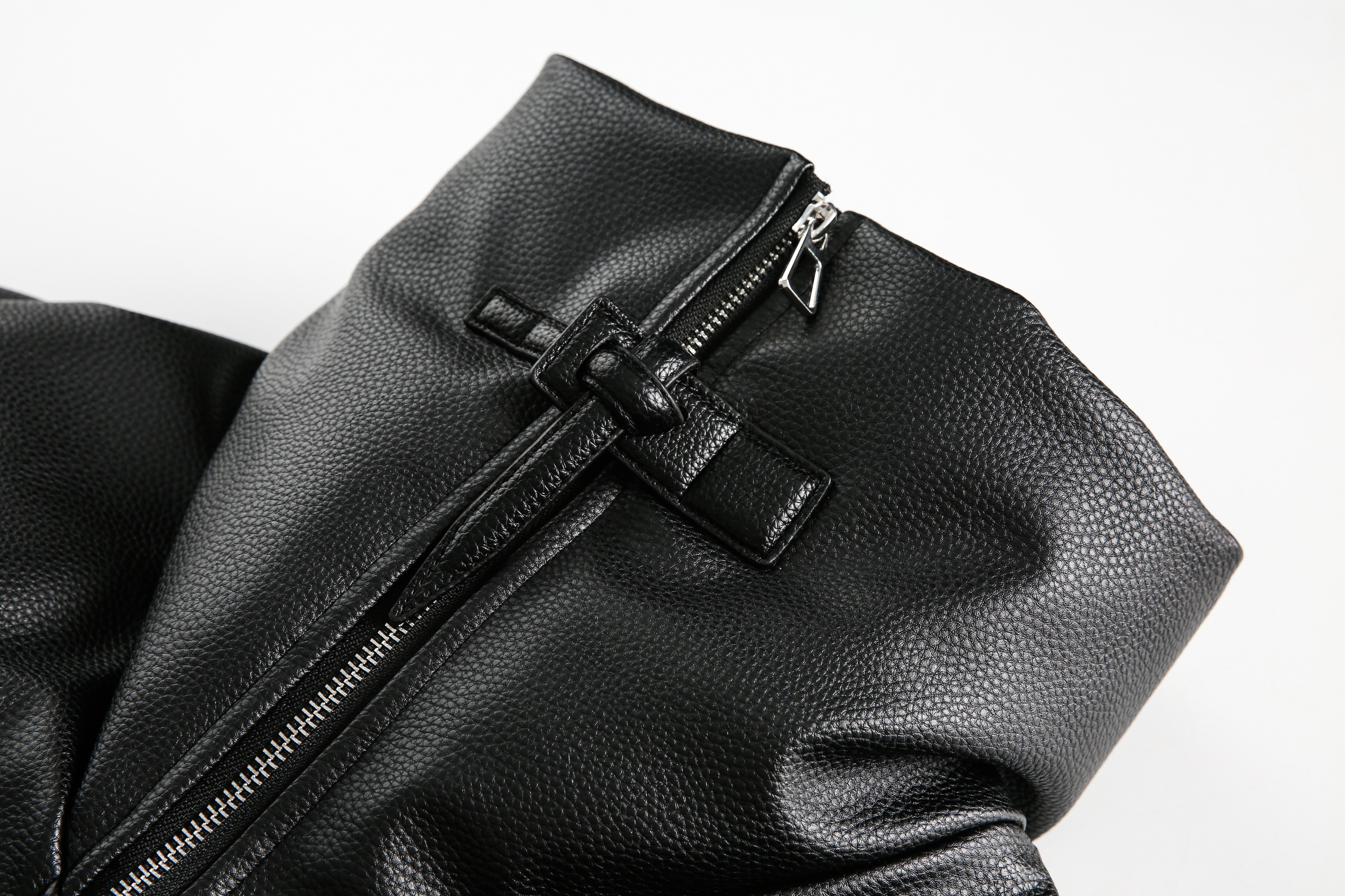 Luxe Shield | High Gloss Puffer Jacket - Santo