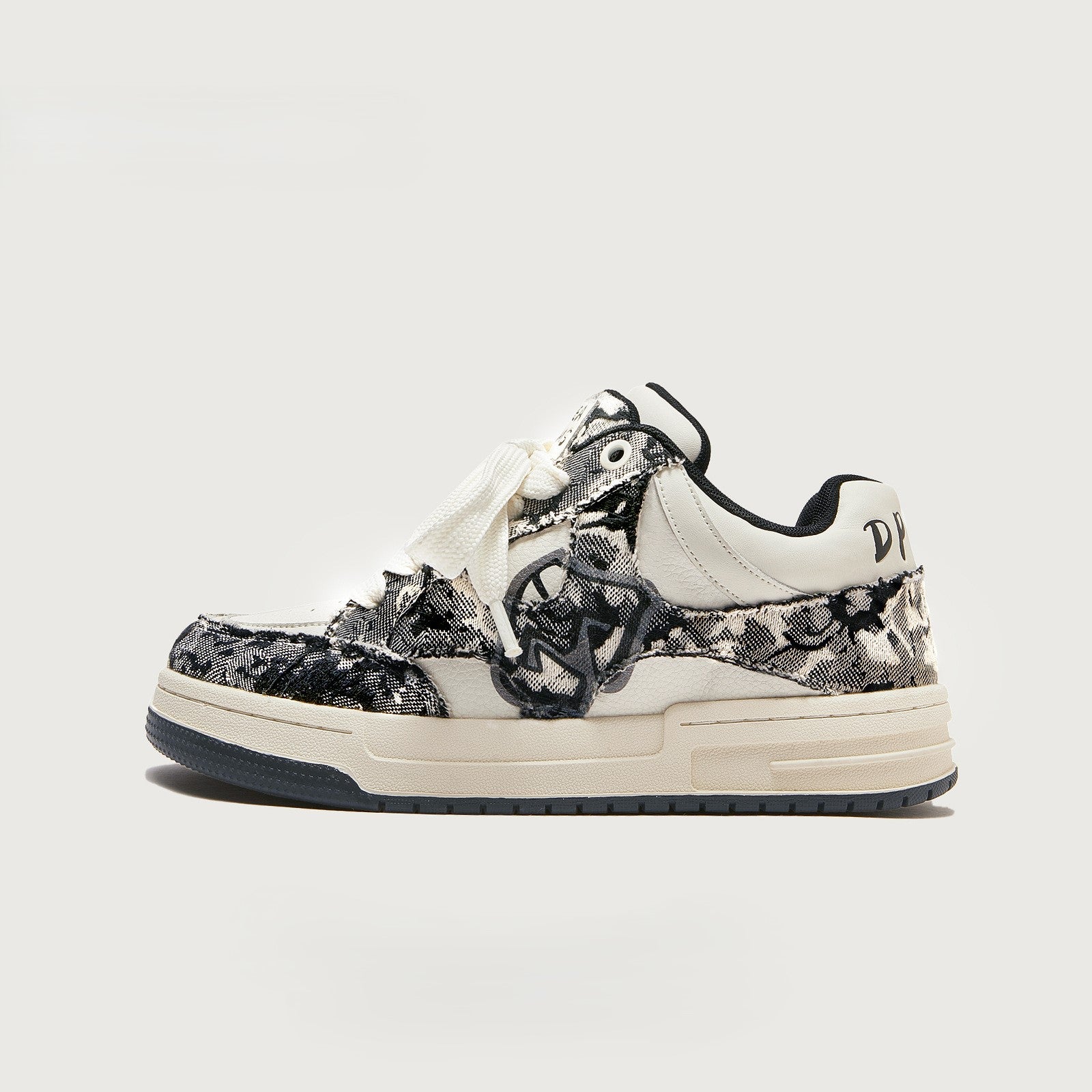 Retro Graffiti | Y2K Punk Skate Sneakers - Santo