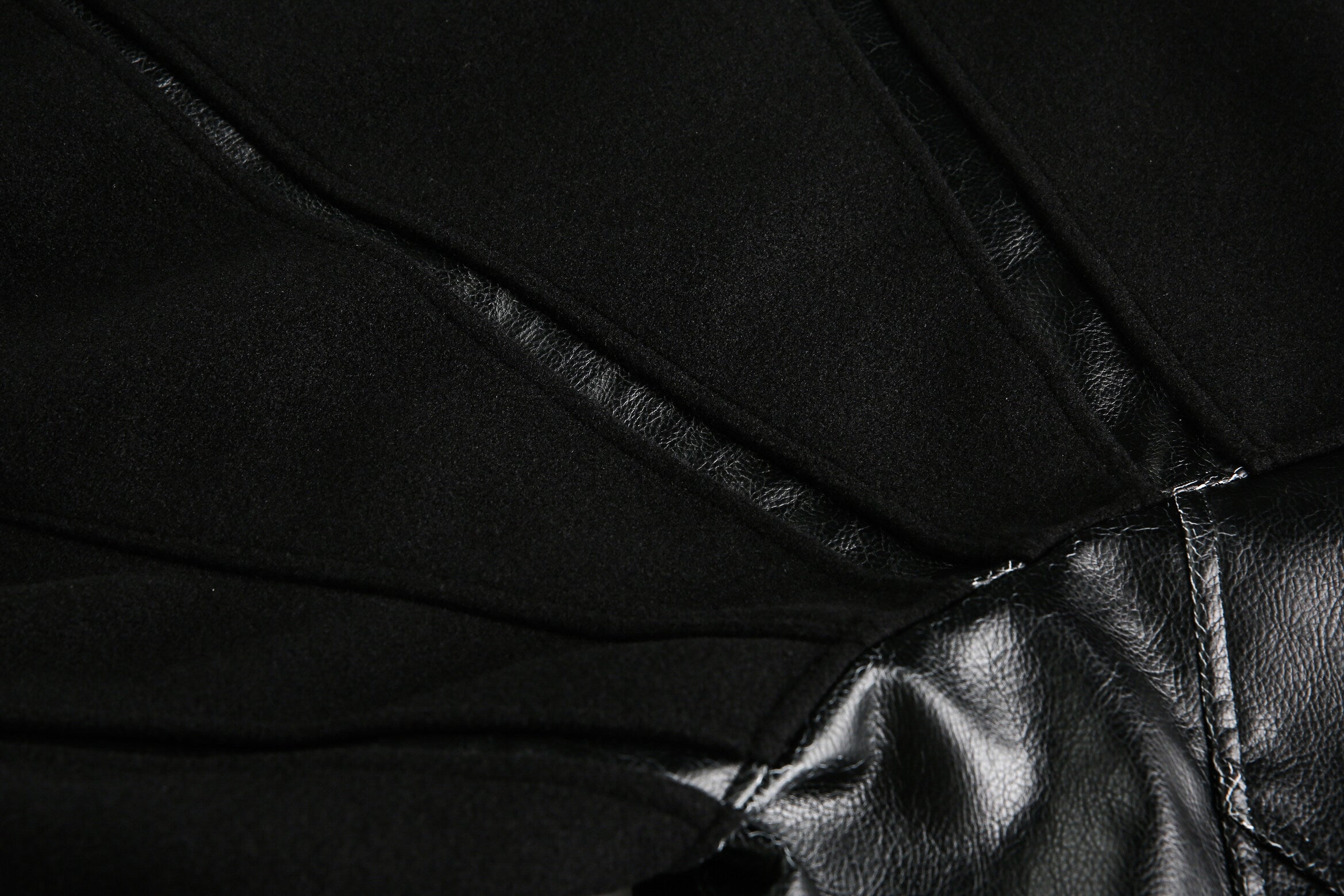 Retro Streetwear Outerwear | Vintage Leather Bomber Jacket - Santo
