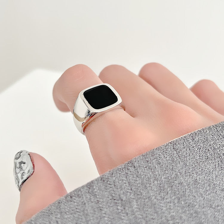 Hip Hop Ring Accessories Unisex Black Square Ring Gothic Vintage Woman Man Punk Jewelry Fashion Party Gifts - Santo