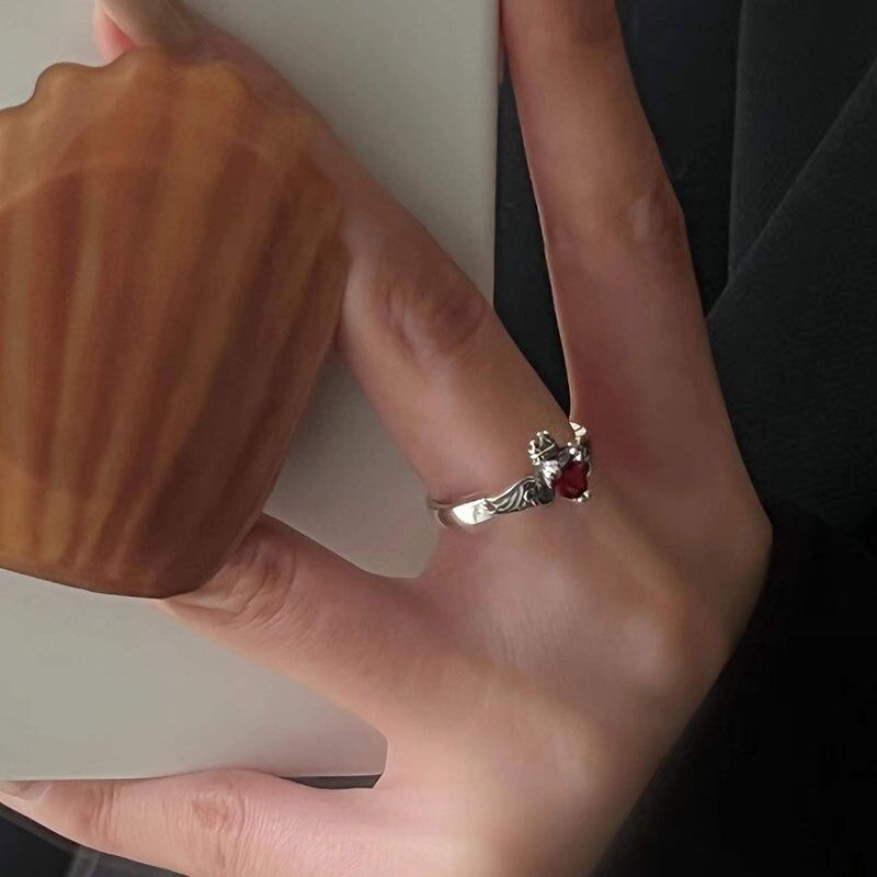 Vintage Hip Hop Ring Accessories Unisex Crown Red Love Wings Ring Woman Man Punk Jewelry Gothic Fashion Party Gifts - Santo