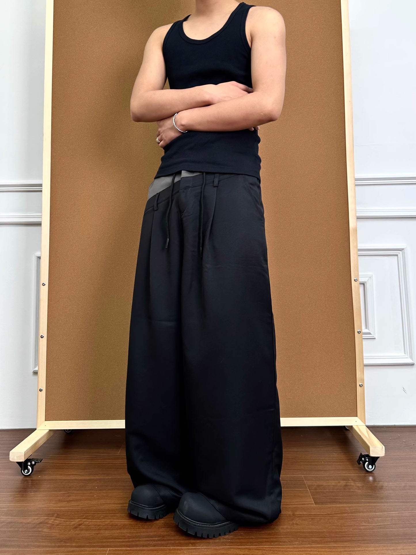 Men's Wide-Legged Black Trousers - Santo 