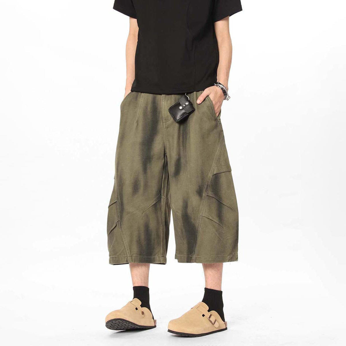 Washed Cargo | Wide-Leg Shorts - Santo 