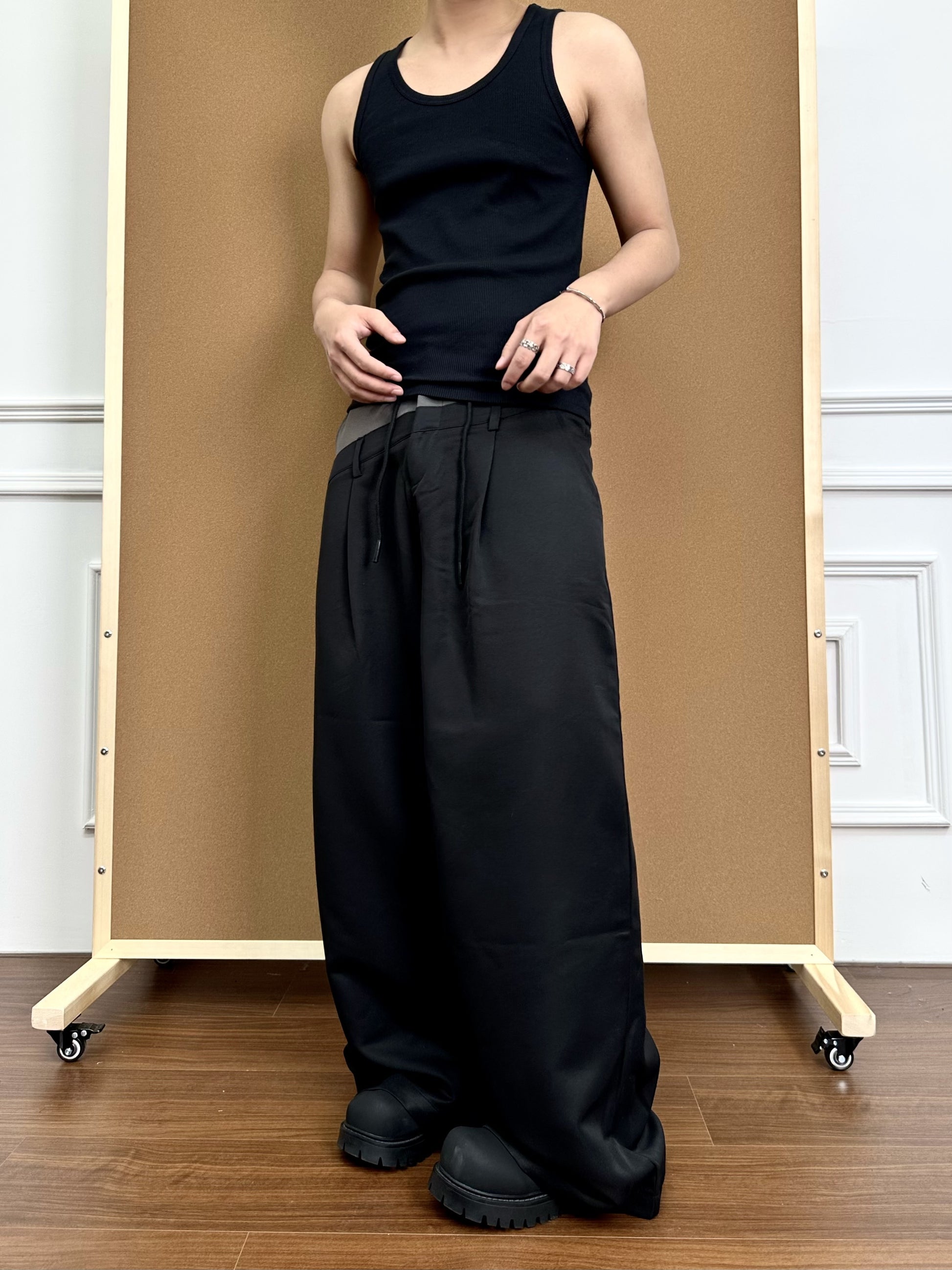 Men's Wide-Legged Black Trousers - Santo 