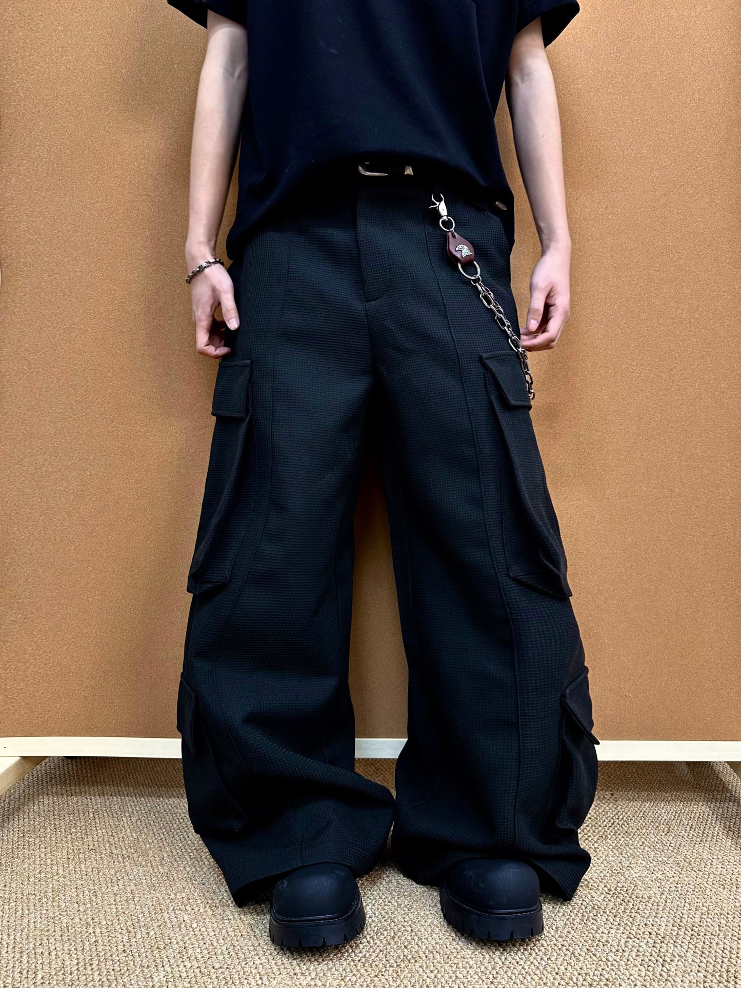Unisex Multi-Pocket Wide Cargo Pants - Santo 