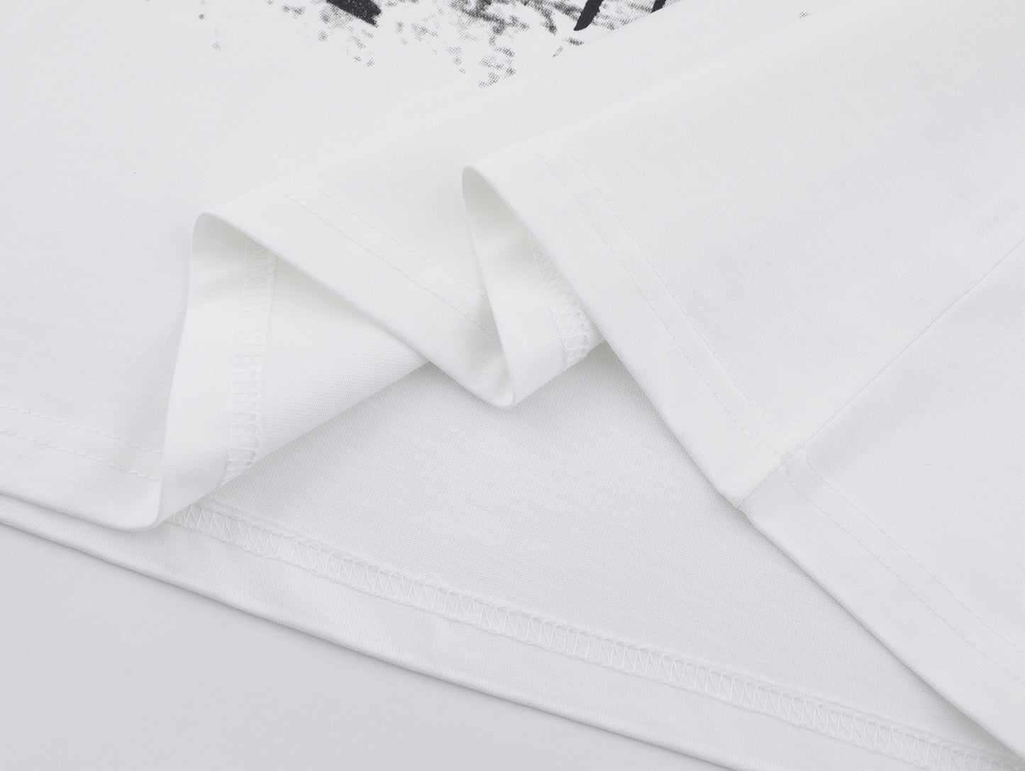 Crowd Print | Graffiti T-Shirt - Santo 