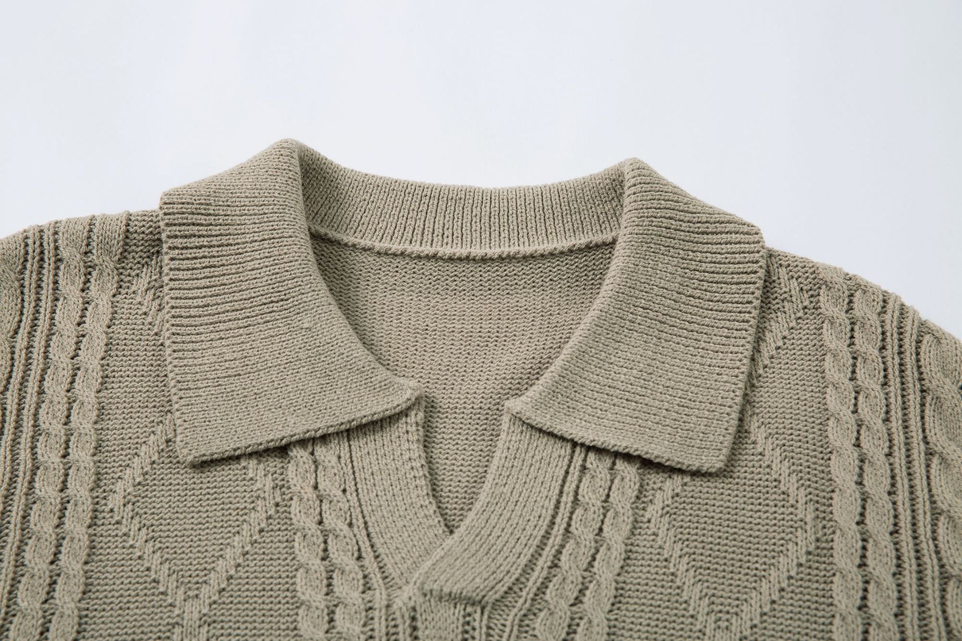 Cable Knit | Textured T-shirt - Santo 