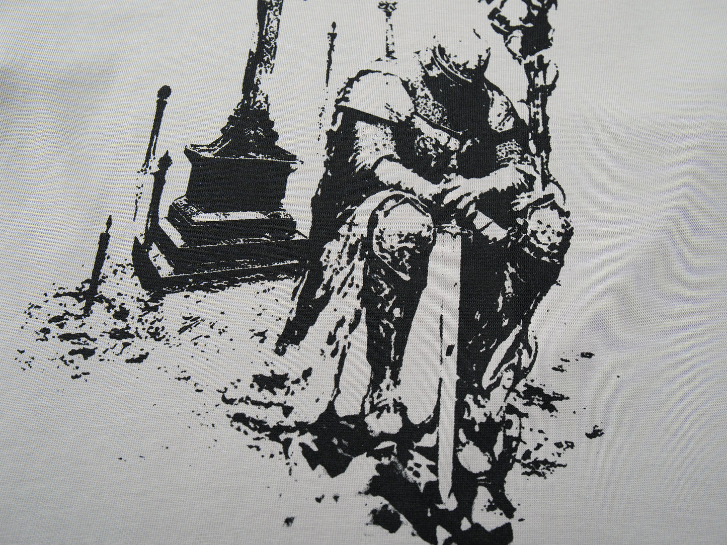 Gothic Knight Print | Layered Long Sleeve T-Shirt - Santo 