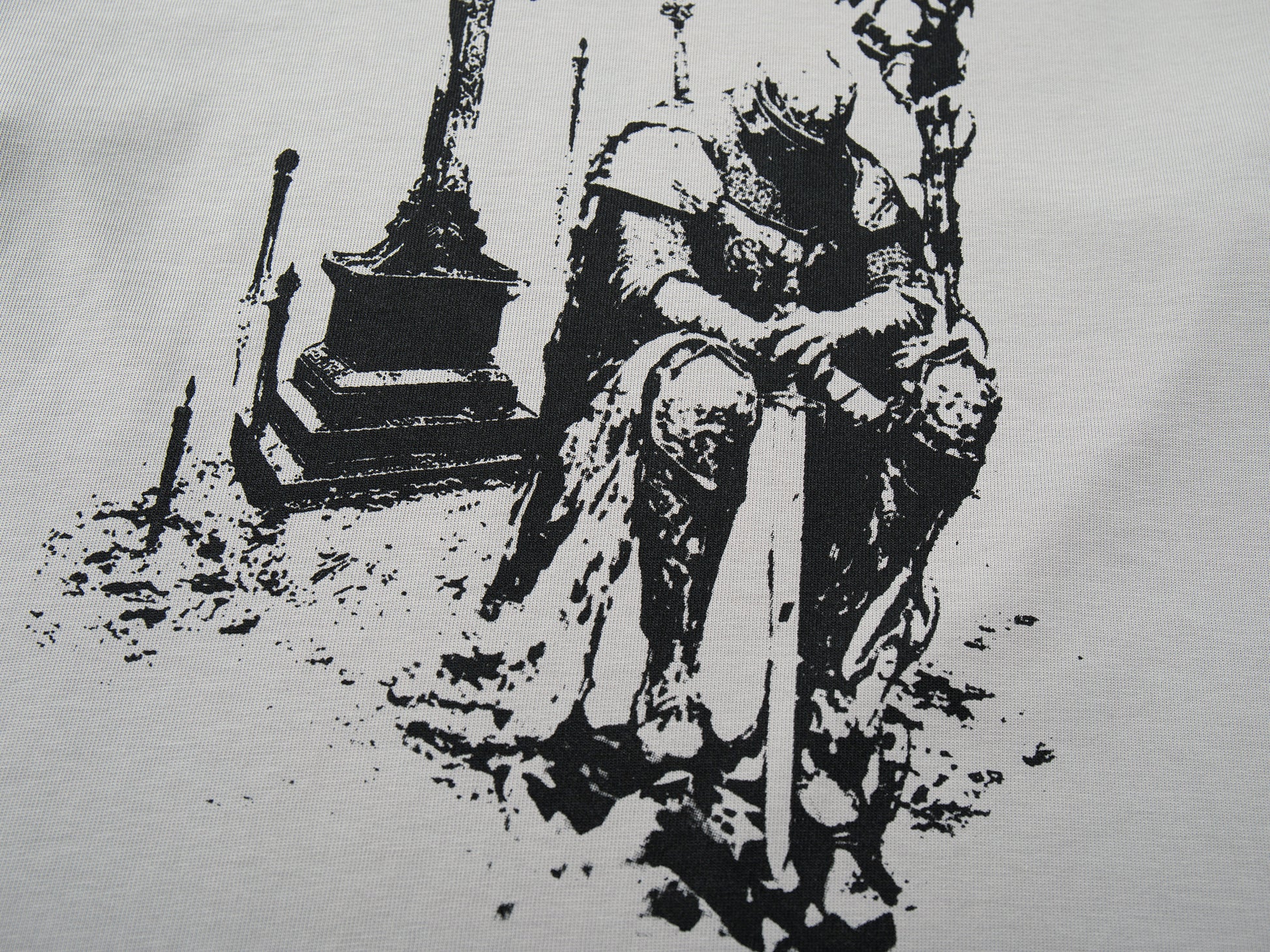 Gothic Knight Print | Layered Long Sleeve T-Shirt - Santo 