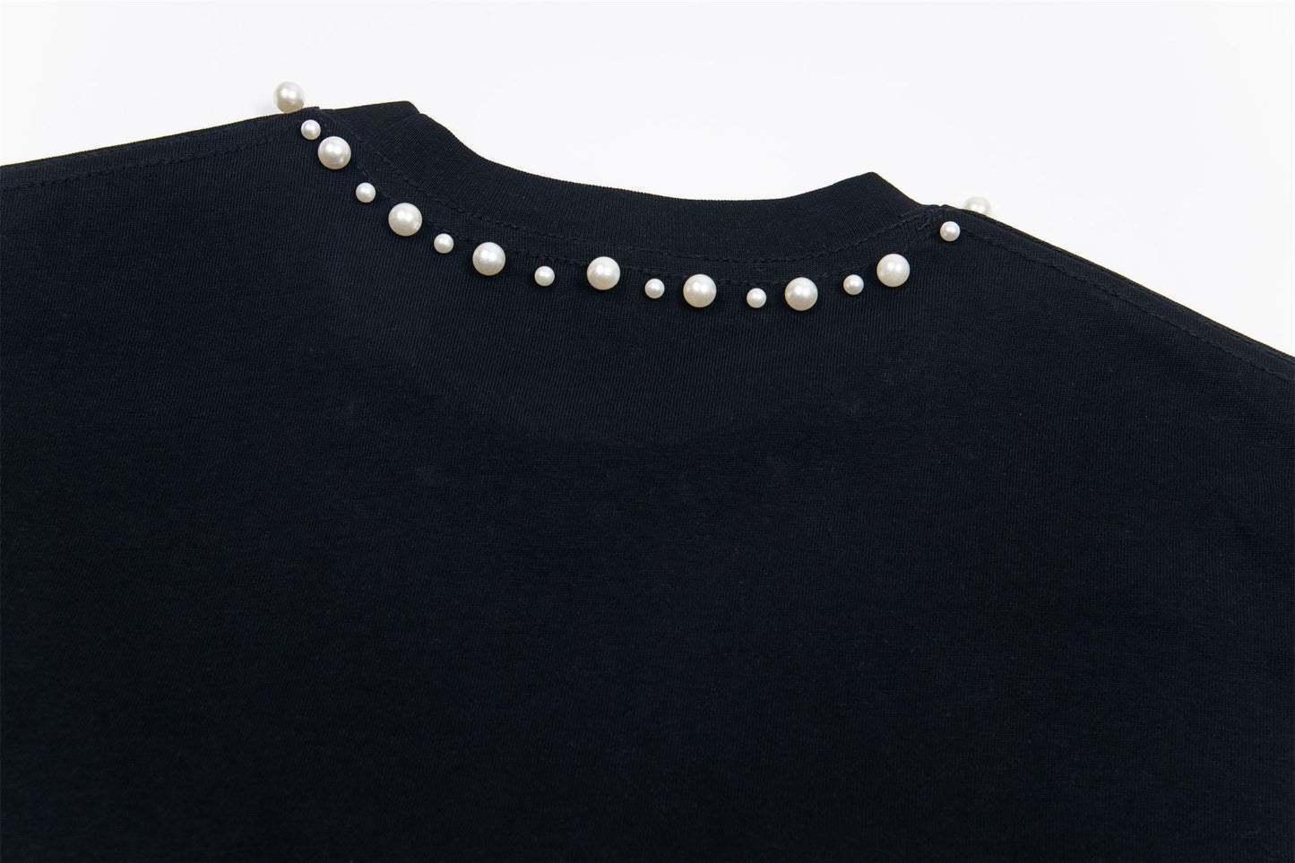 Pearl Studded | Hip Hop T-shirt - Santo 
