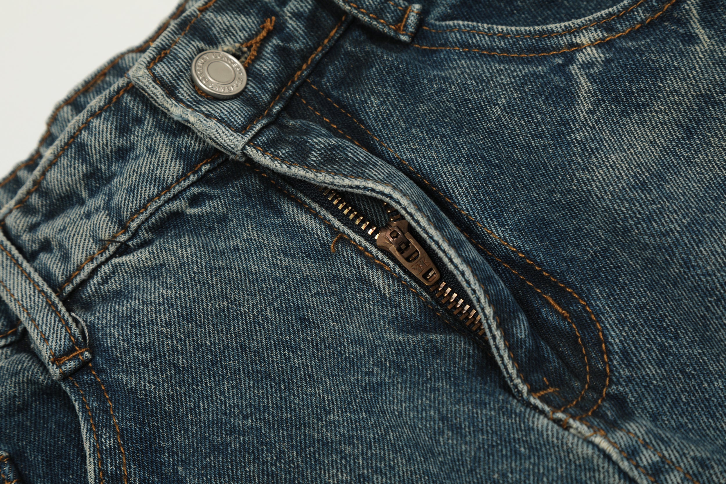 Men's Balloon-Leg Washed Denim Trousers