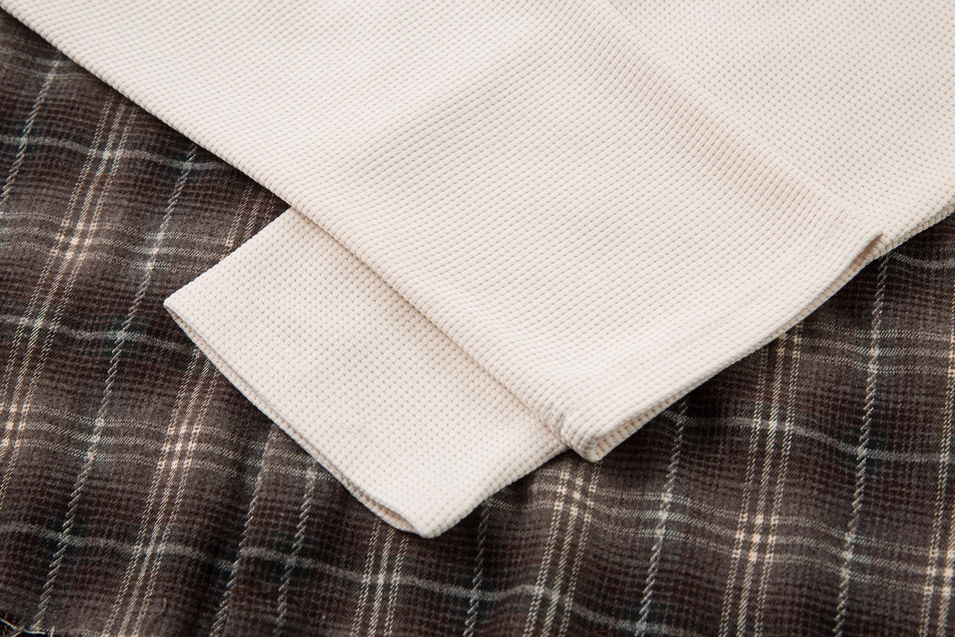 Vintage Plaid Contrast | Layered Sweatshirt - Santo 