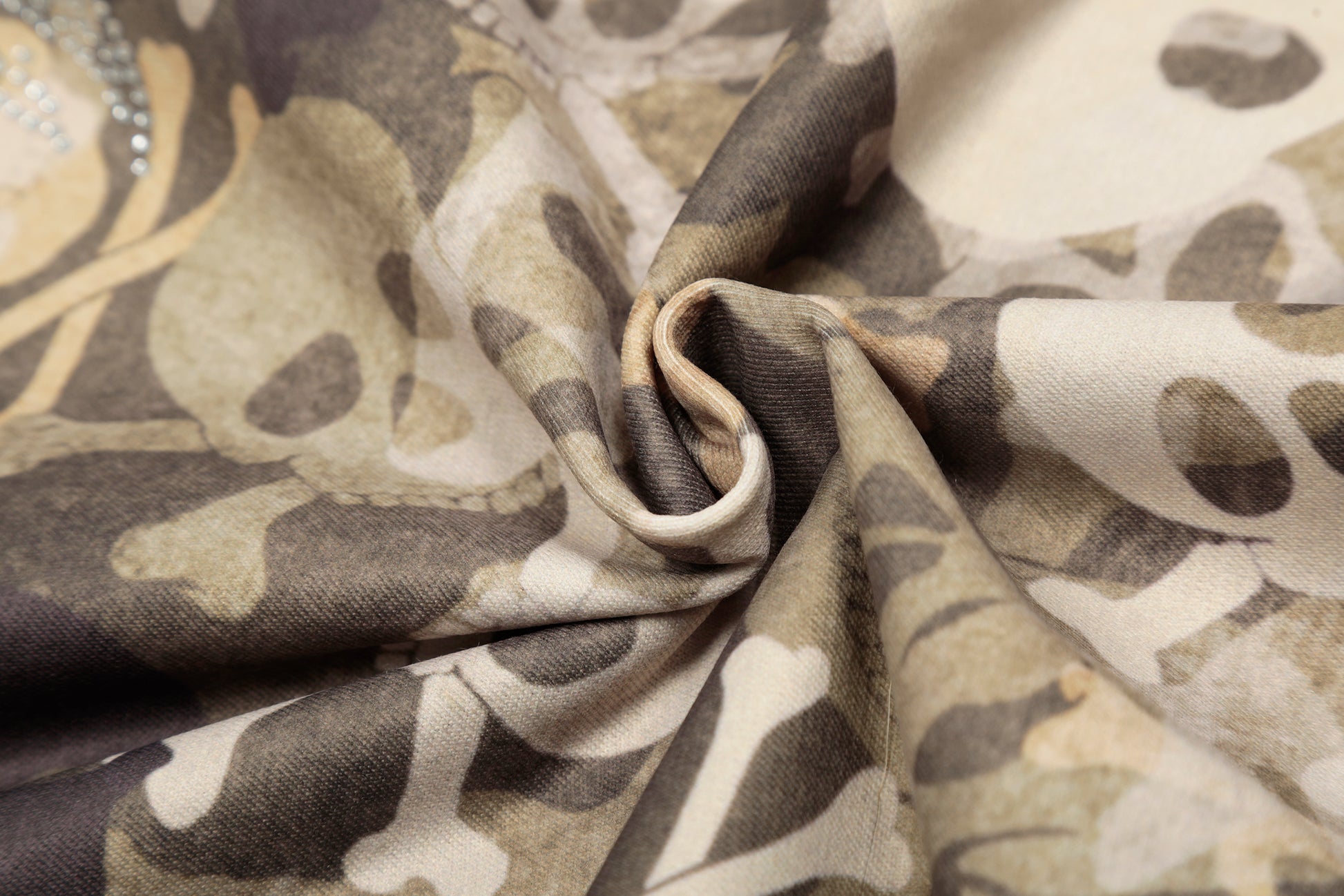 Streetwear Style | Skull Print Fur Jacket - Santo 