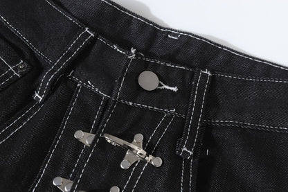 Jeans rossi dritti e audaci