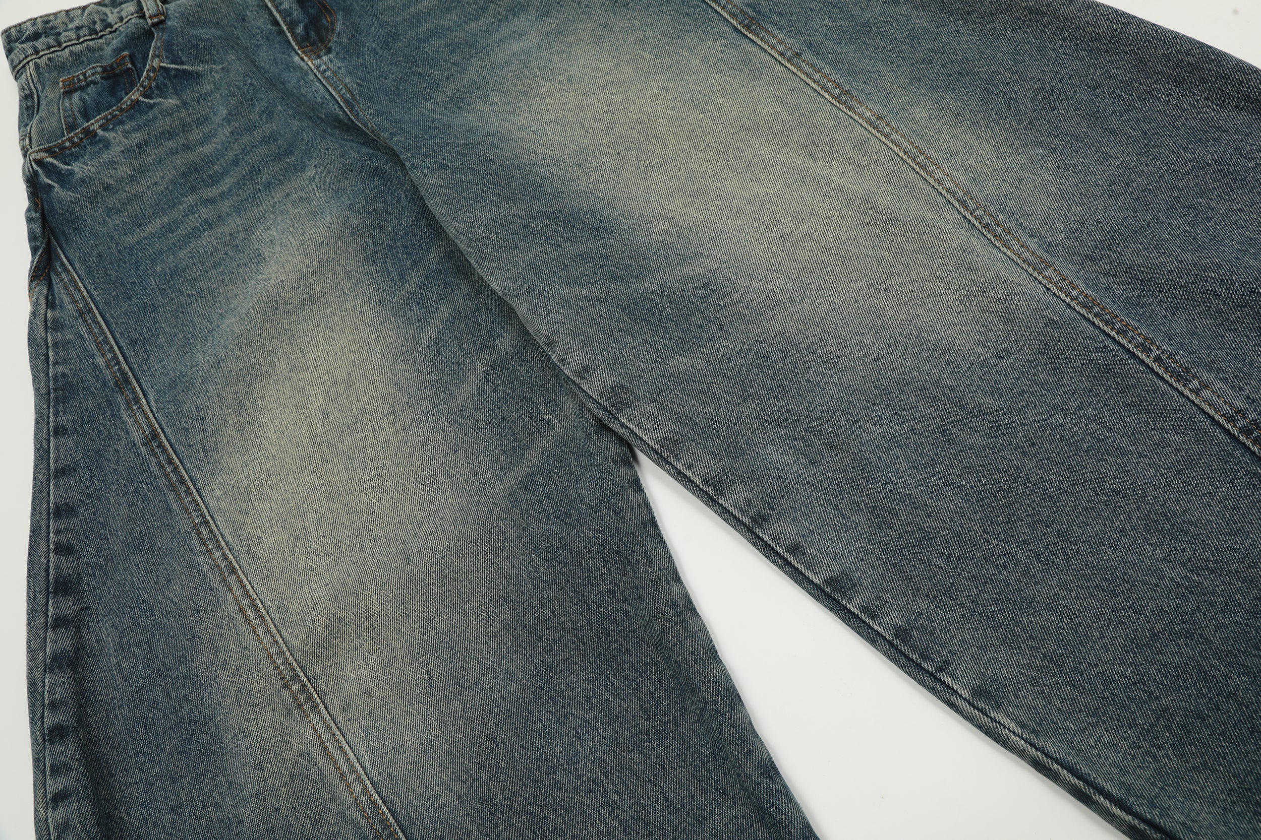 Men's Balloon-Leg Washed Denim Trousers