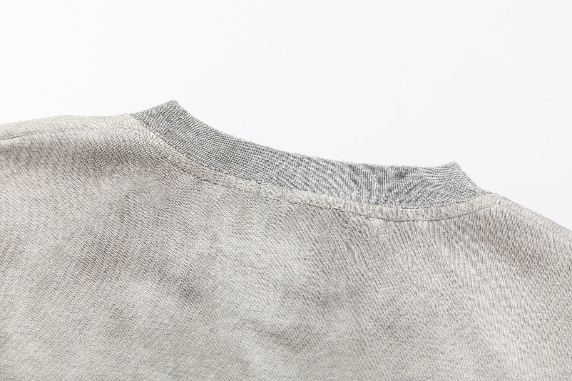 Camo Layered 72 Print | Vintage Sweatshirt - Santo 