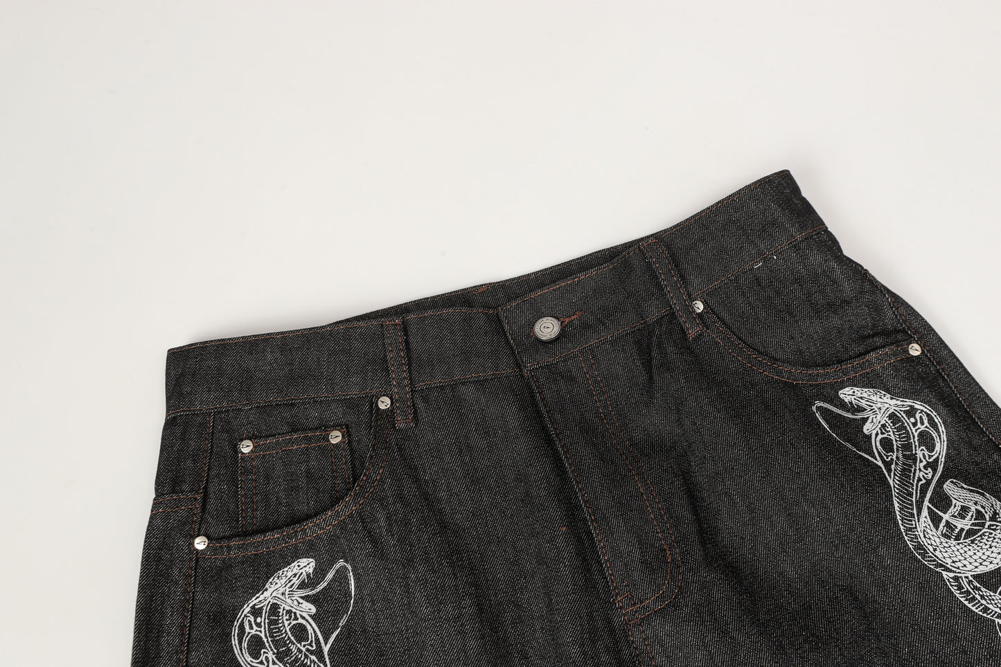 Snake Embroidery | Denim Jeans - Santo 