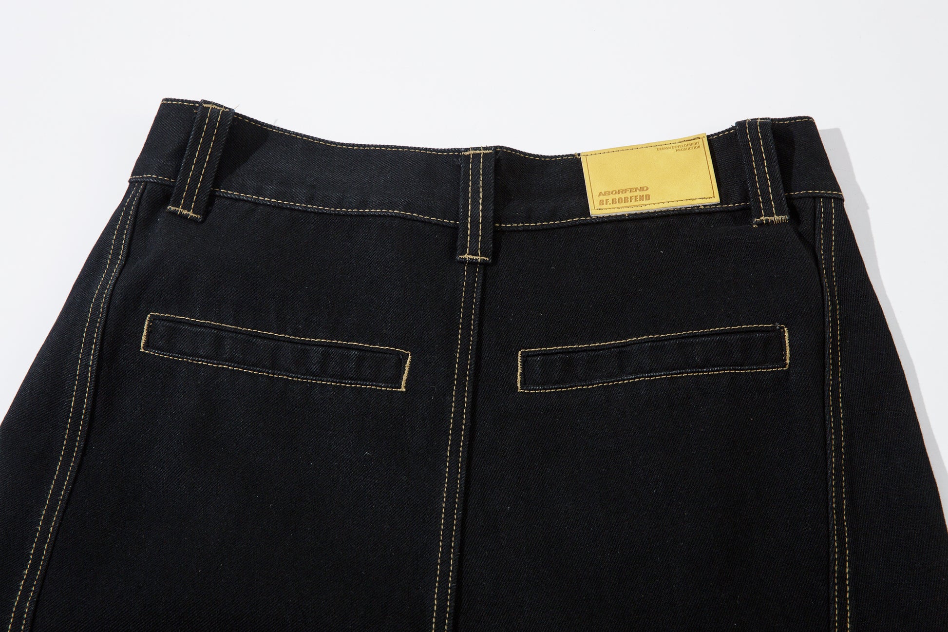 Geometric Stitch | Black Jeans - Santo 