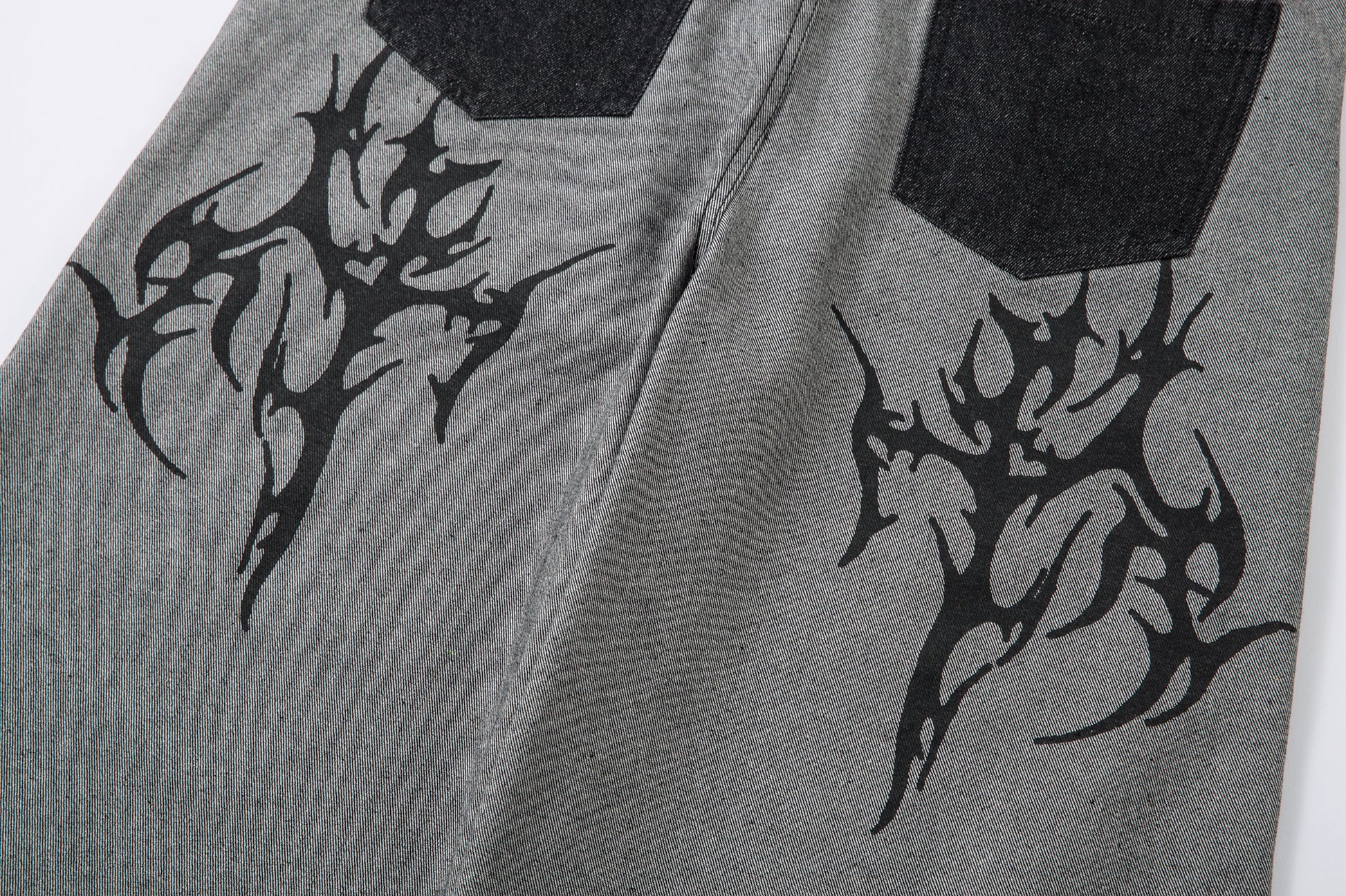 Tribal Flame Print | Baggy Jeans - Santo 