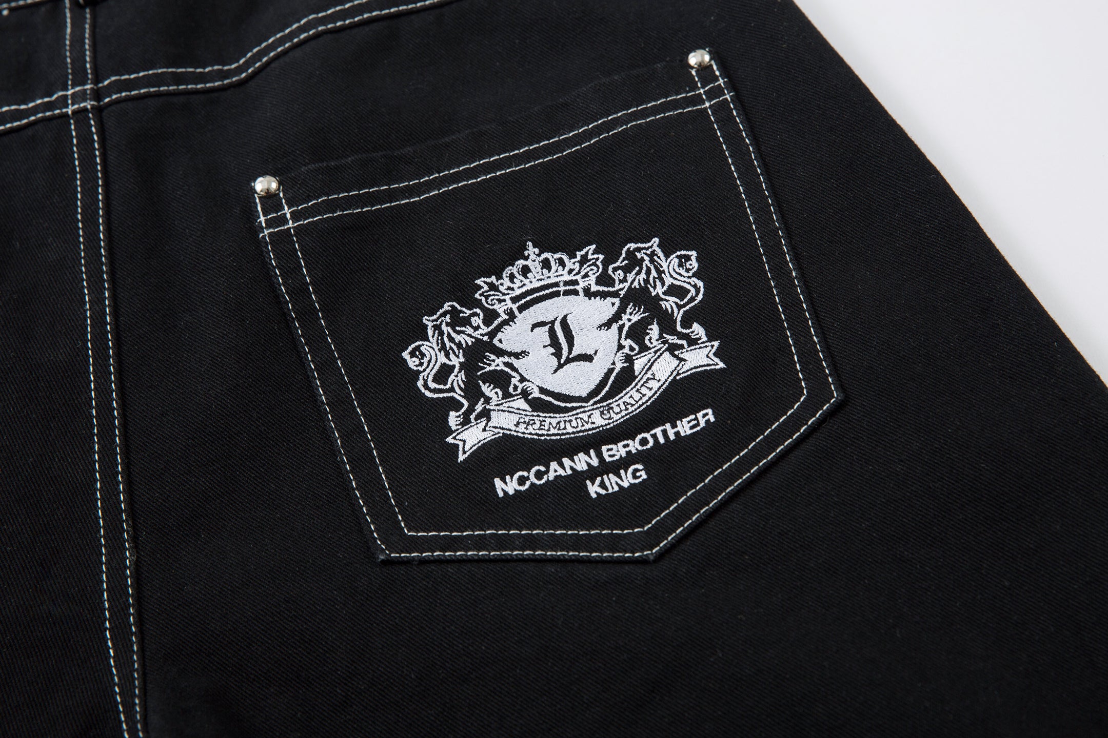 Royal Sigil Embroidery | Denim Jeans - Santo 